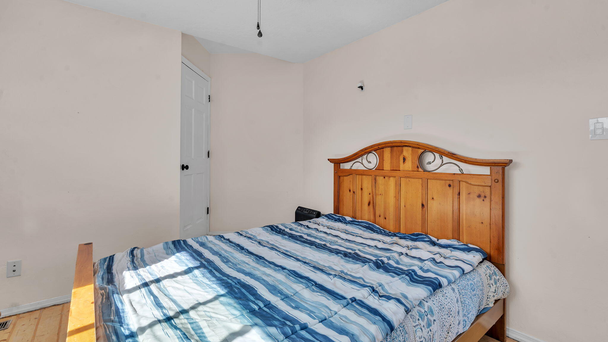 Photo 18 — 14329 Windsor Place NE
