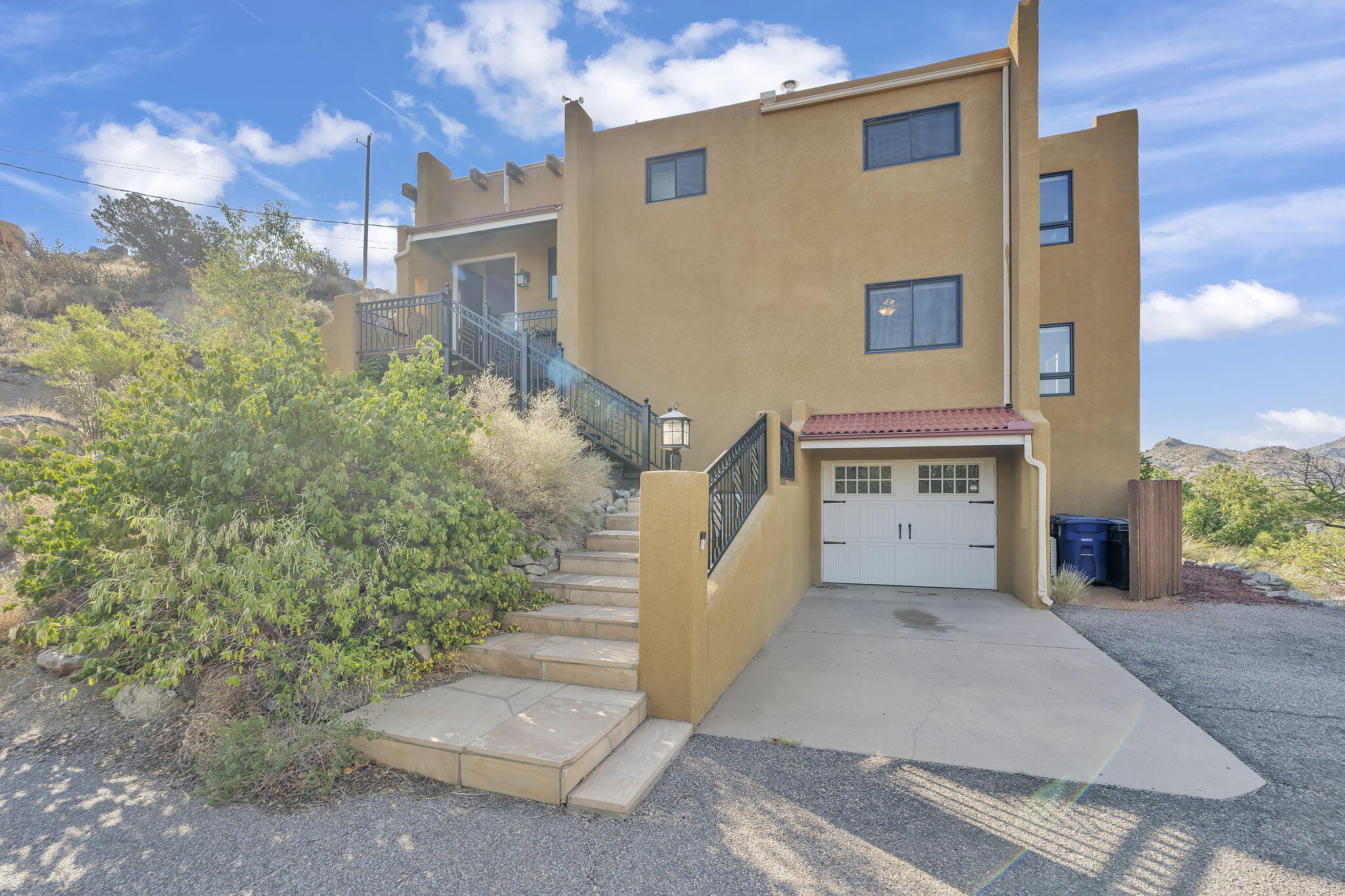 Photo 4 — 14329 Windsor Place NE