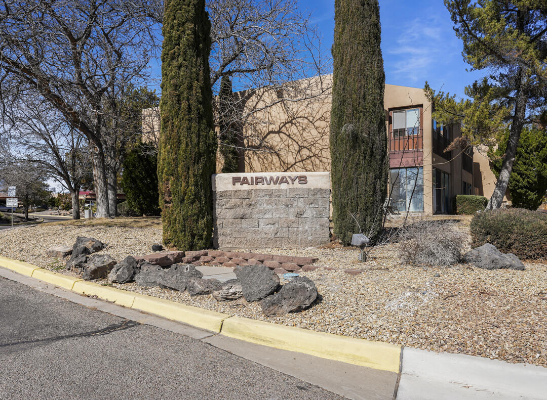 Photo 17 — 901 Country Club Drive SE APT D