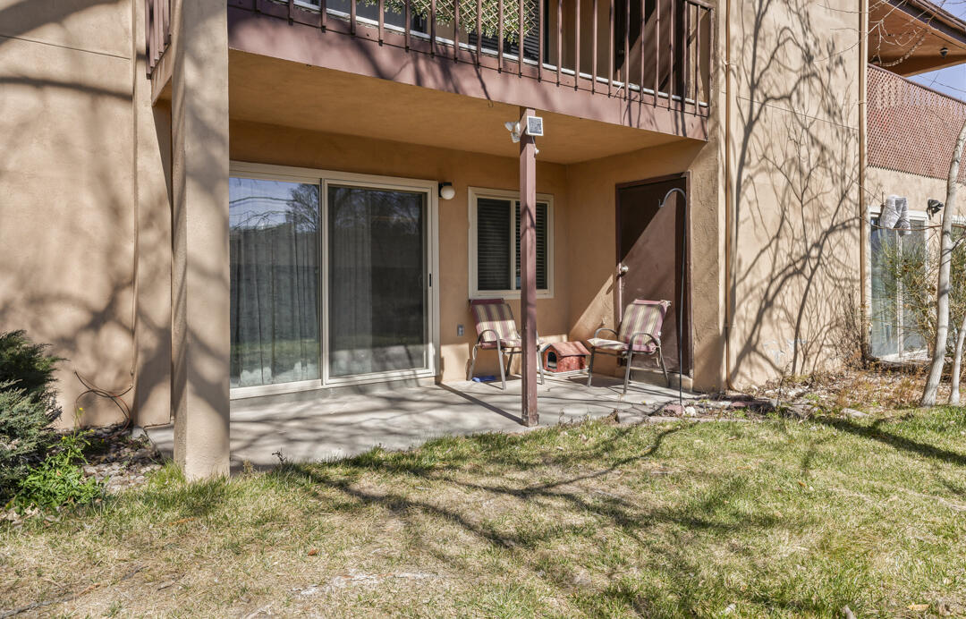 Photo 11 — 901 Country Club Drive SE APT D