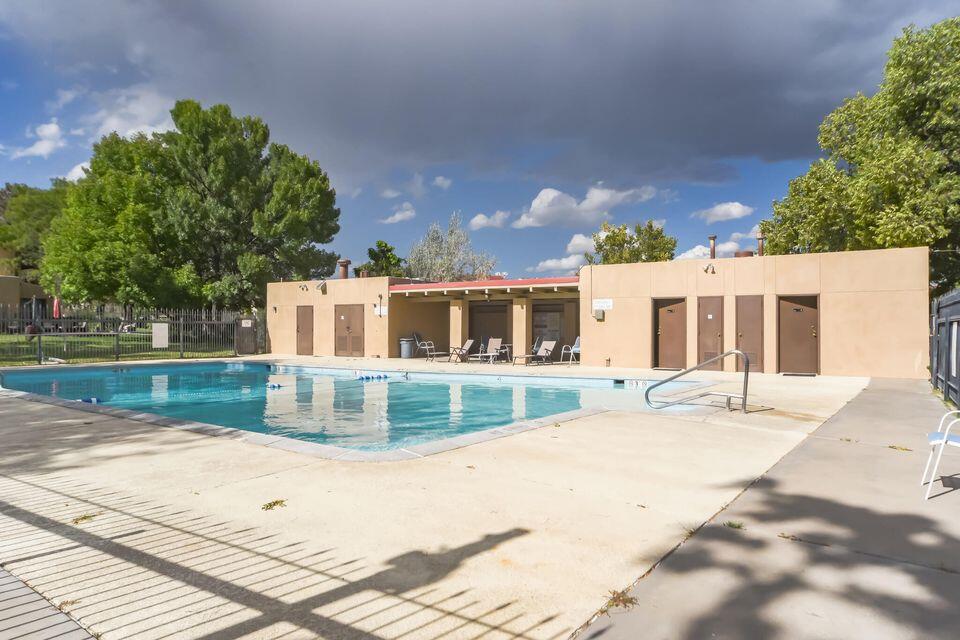 Photo 14 — 901 Country Club Drive SE APT D