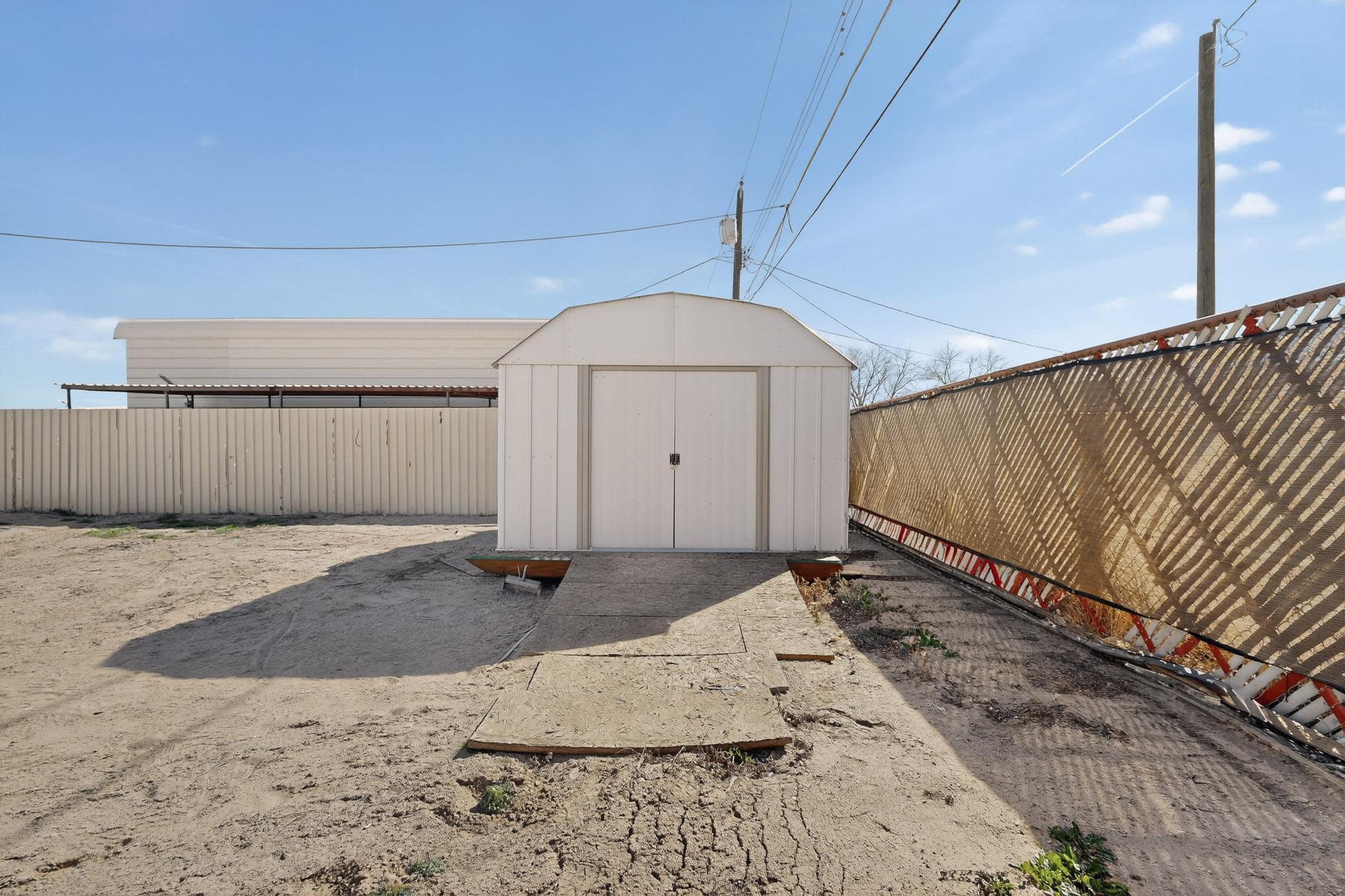 Photo 5 — 1117 W Delgado Avenue