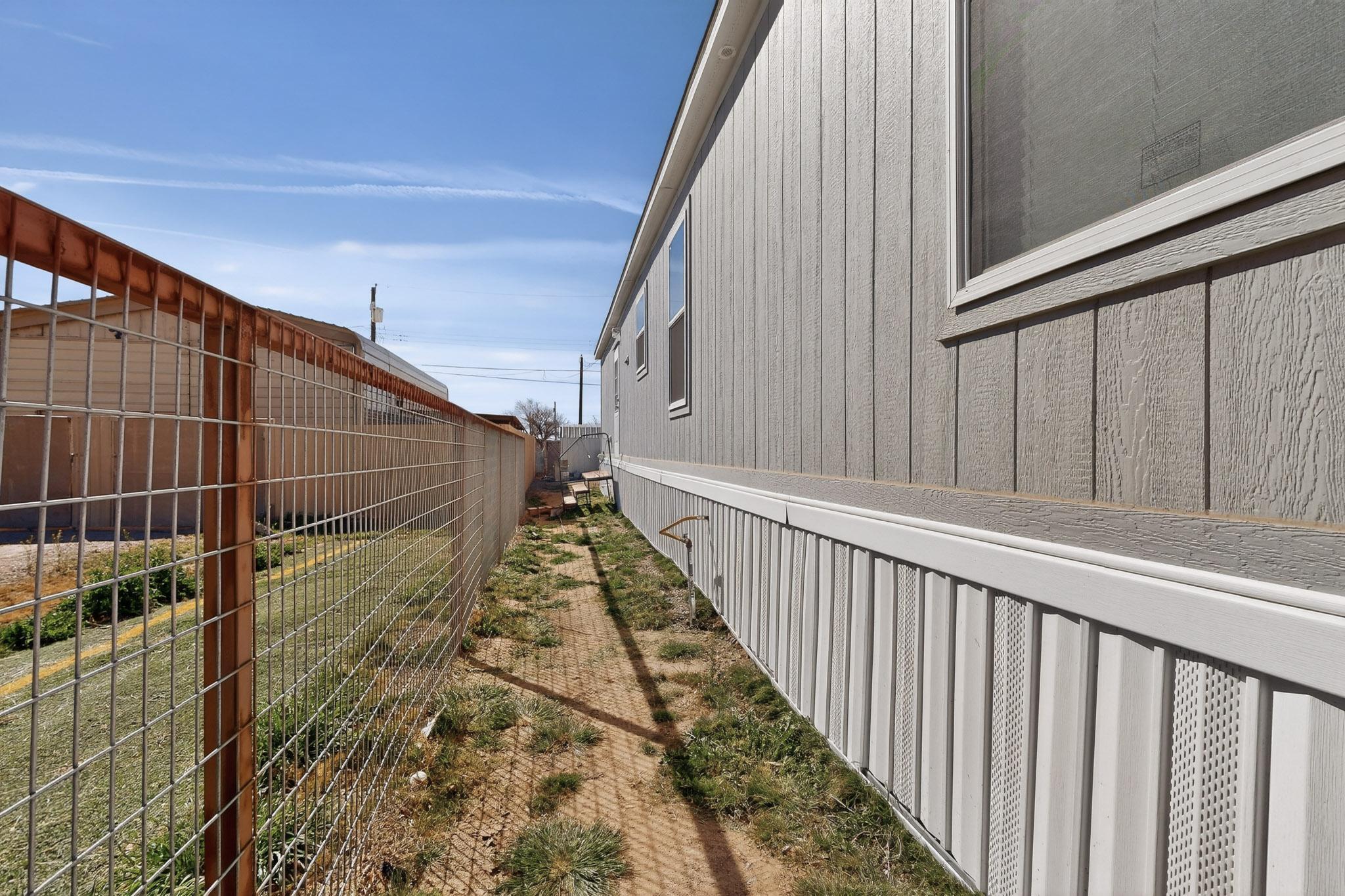 Photo 6 — 1117 W Delgado Avenue