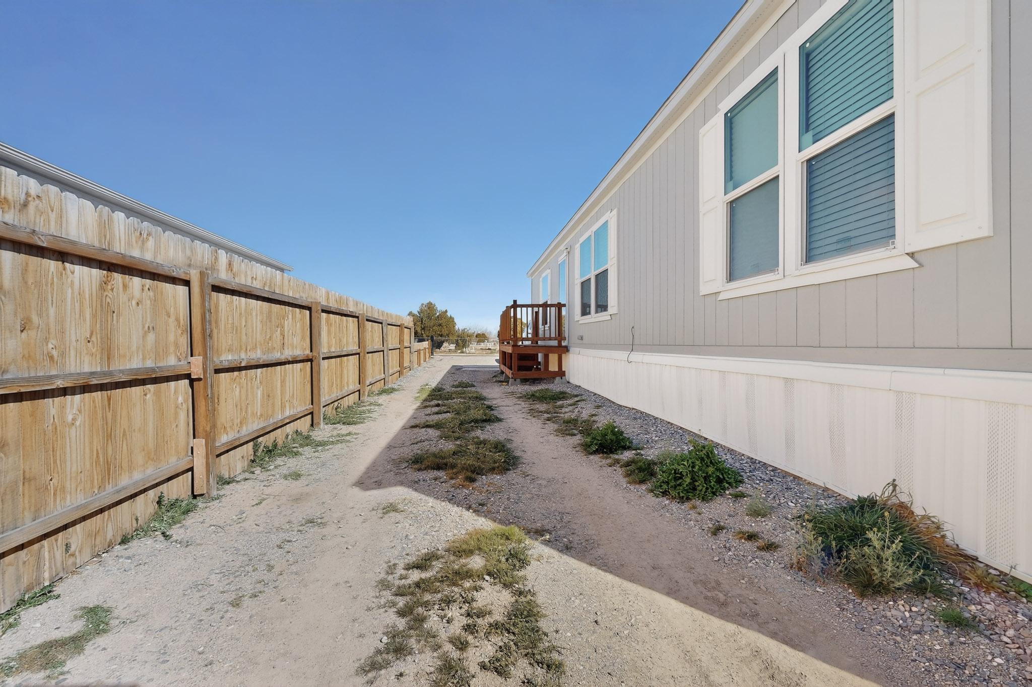 Photo 9 — 1117 W Delgado Avenue