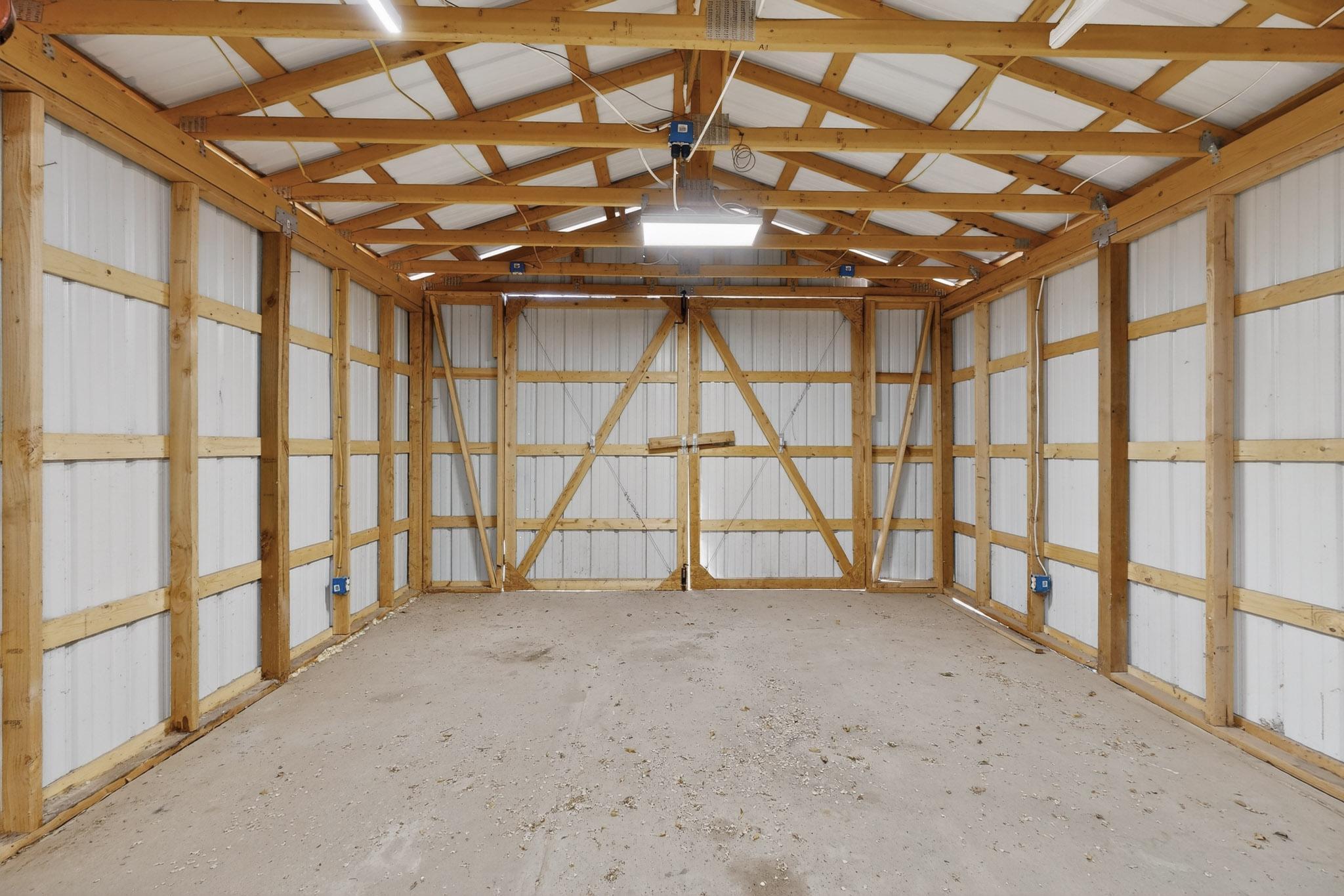 Photo 5 — 6500 Martin Court NE