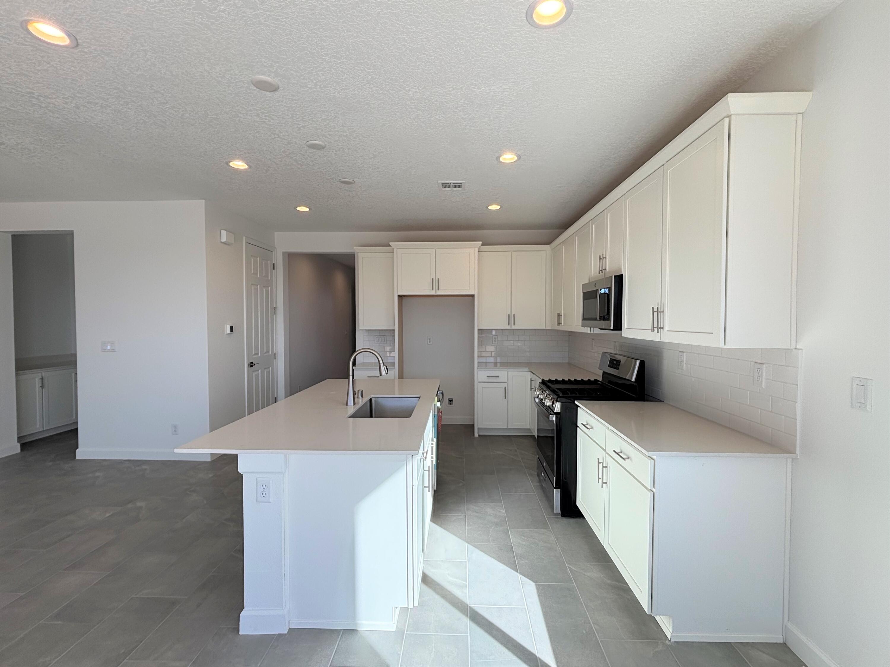 Photo 13 — 3161 Wolf Tail Loop NE