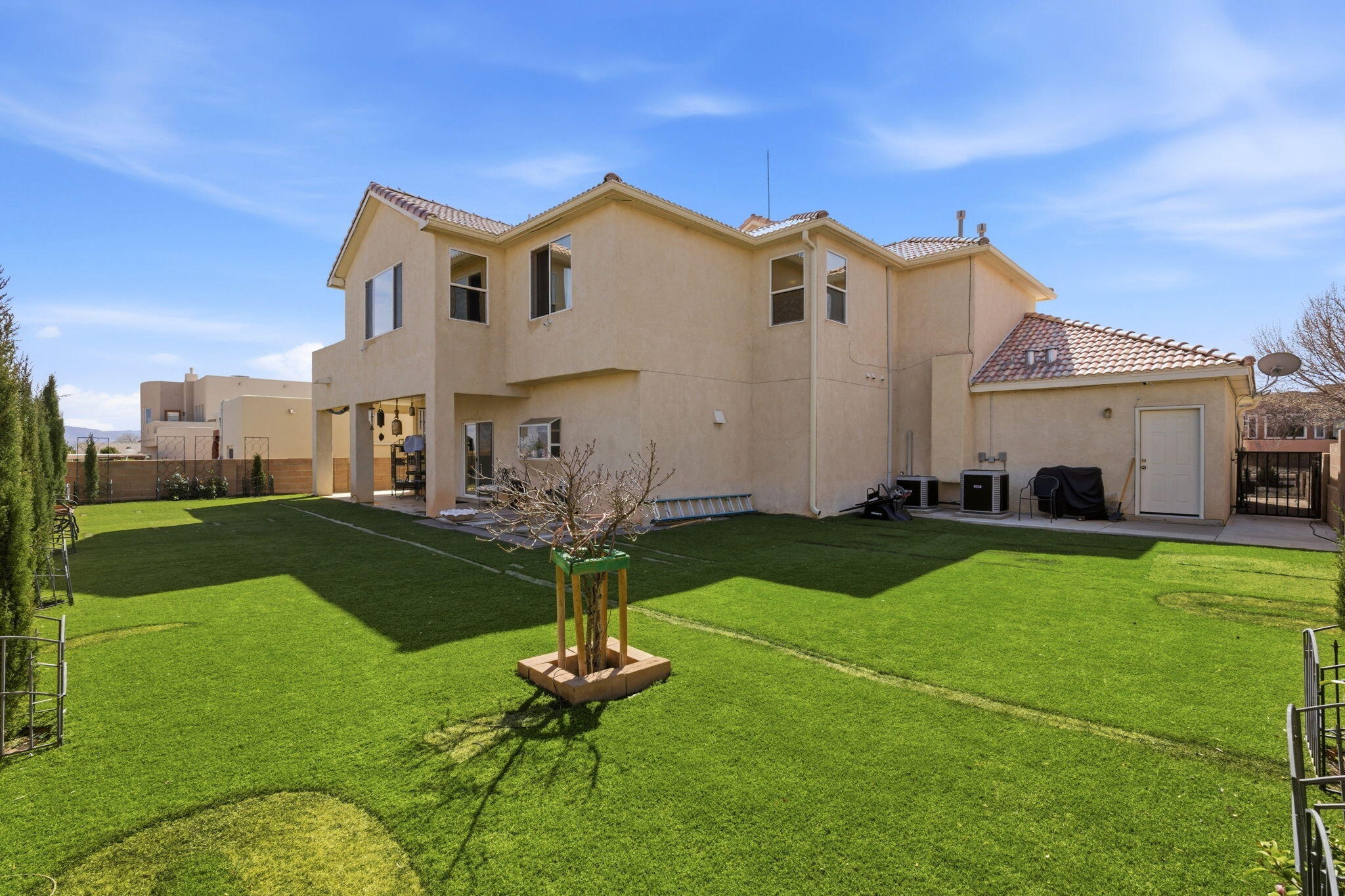 Photo 16 — 4613 Cactus Avenue NW