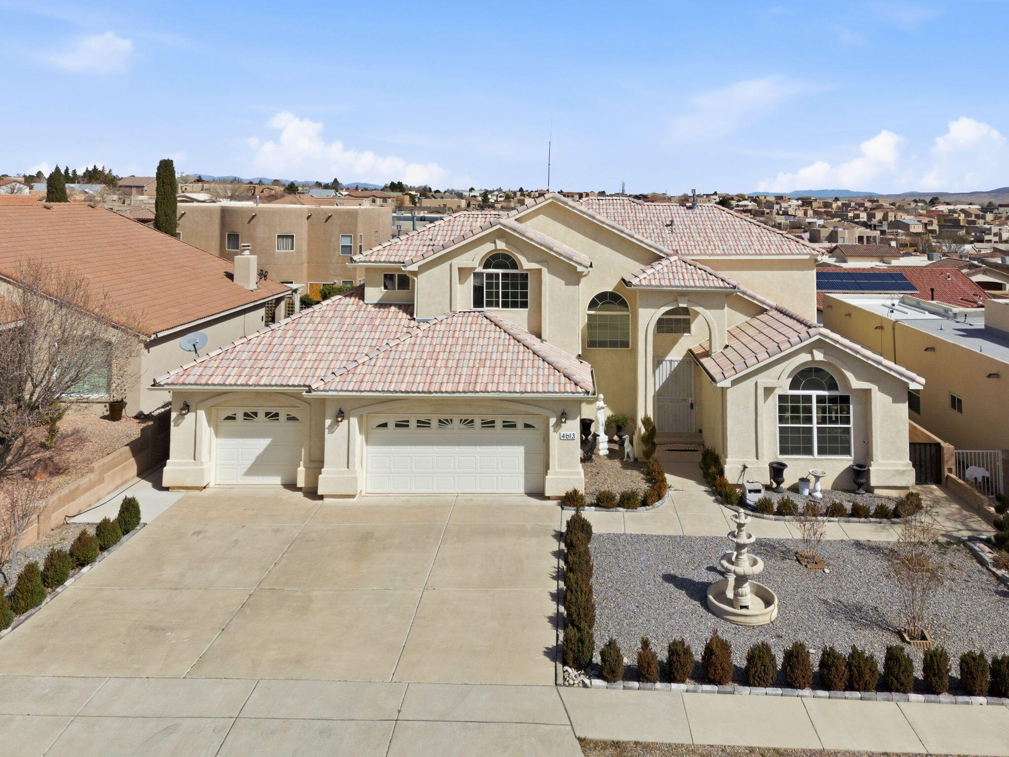 Photo 14 — 4613 Cactus Avenue NW