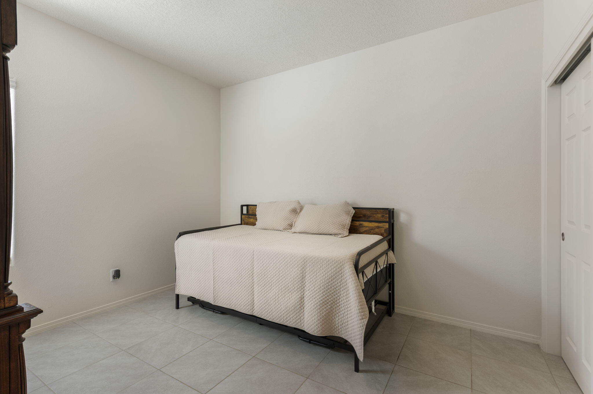 Photo 3 — 1825 Tesoro Loop NW