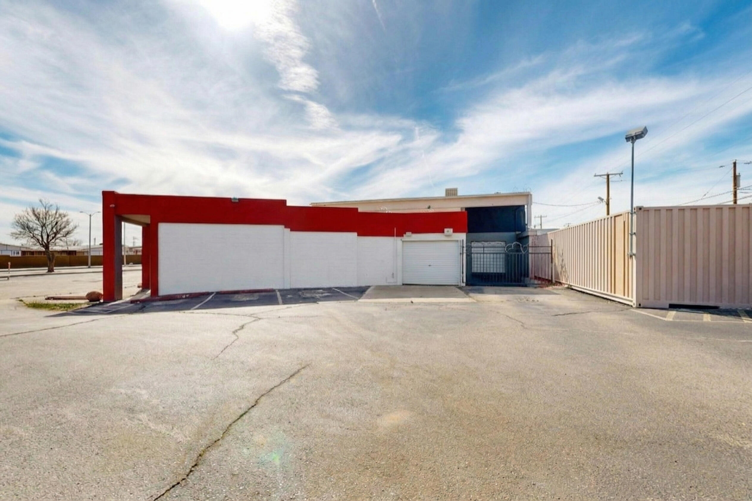 Photo 14 — 6417 Lomas Boulevard NE