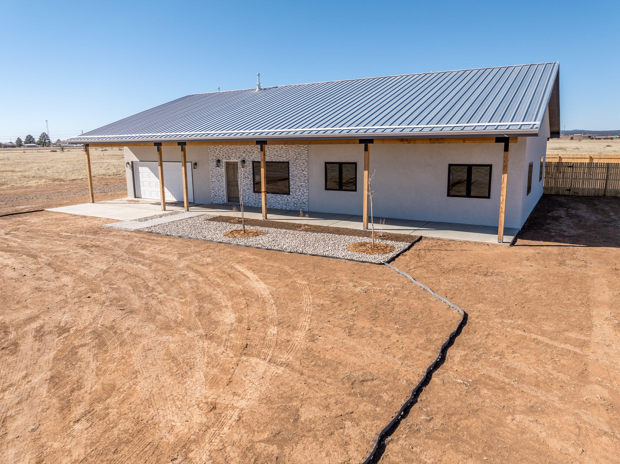 6 Lobo Drive
