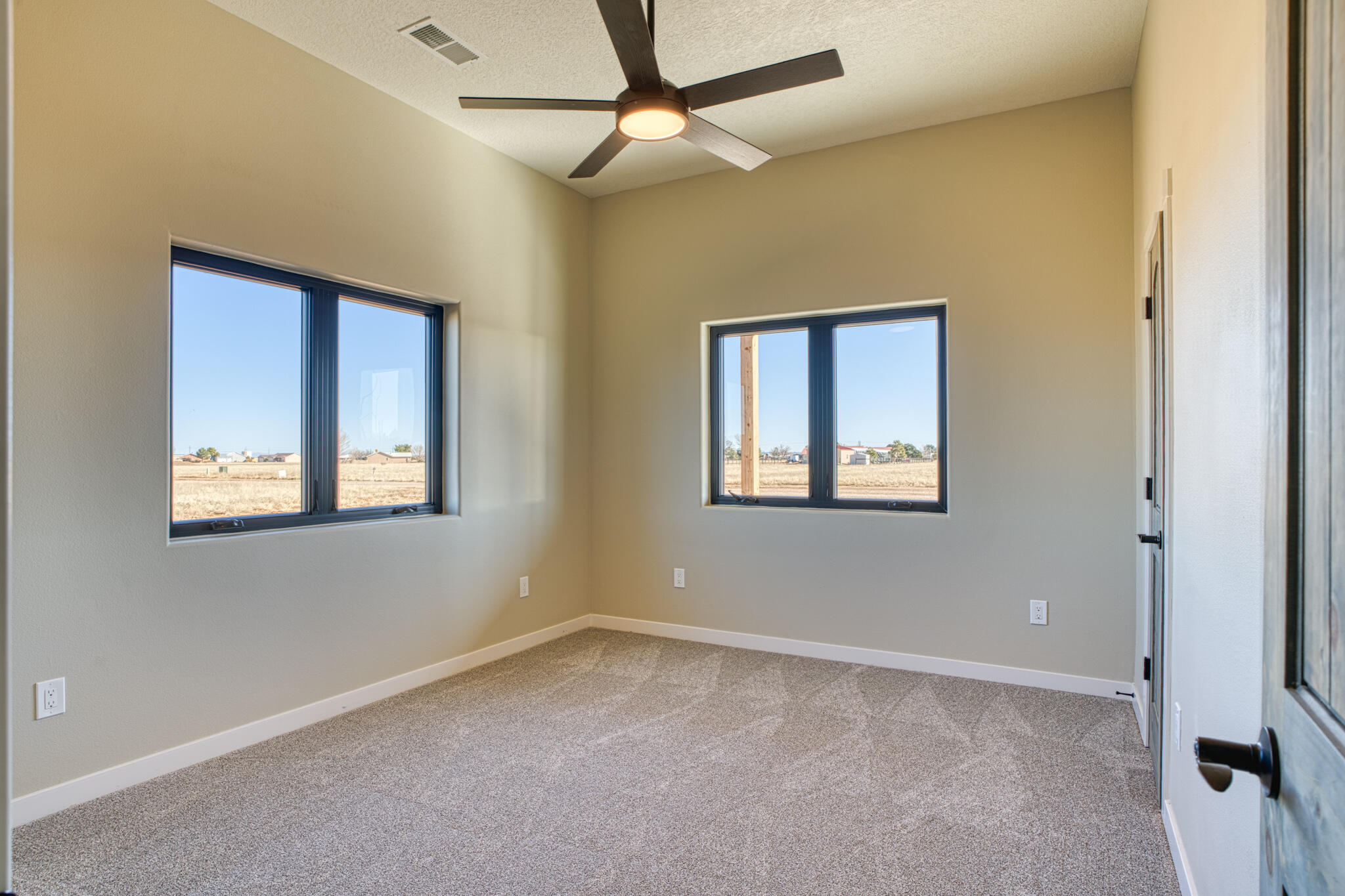Photo 17 — 6 Lobo Drive
