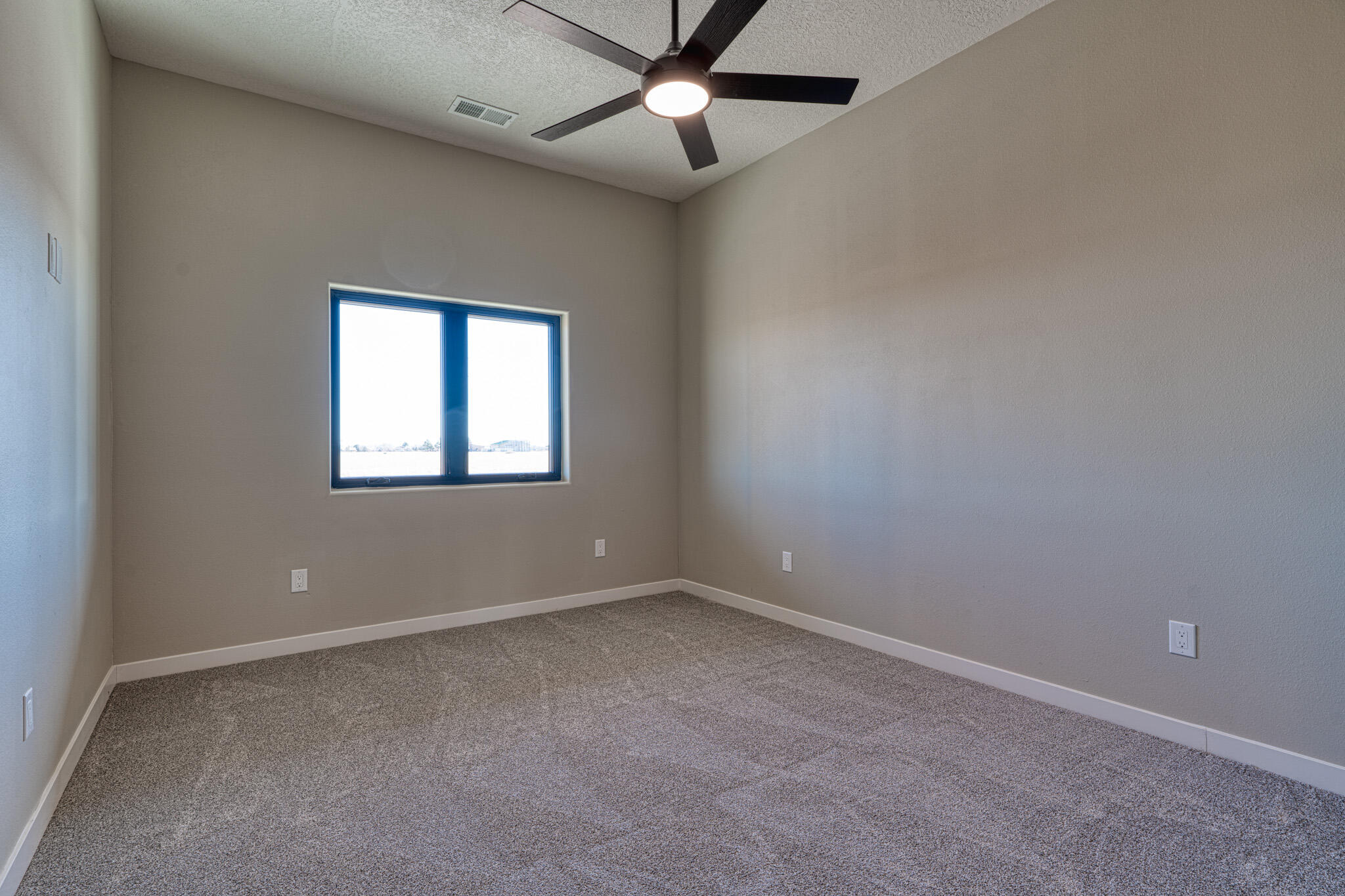 Photo 13 — 6 Lobo Drive