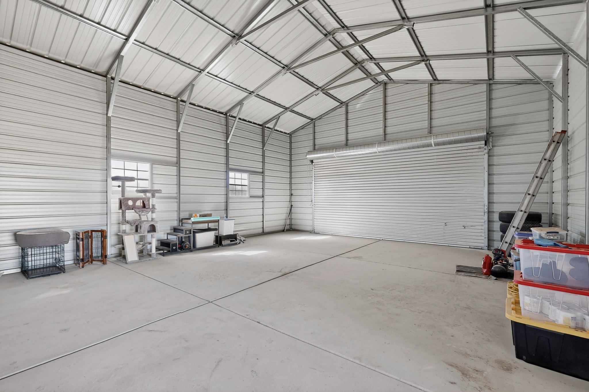 Photo 17 — 890 Idalia Road SW
