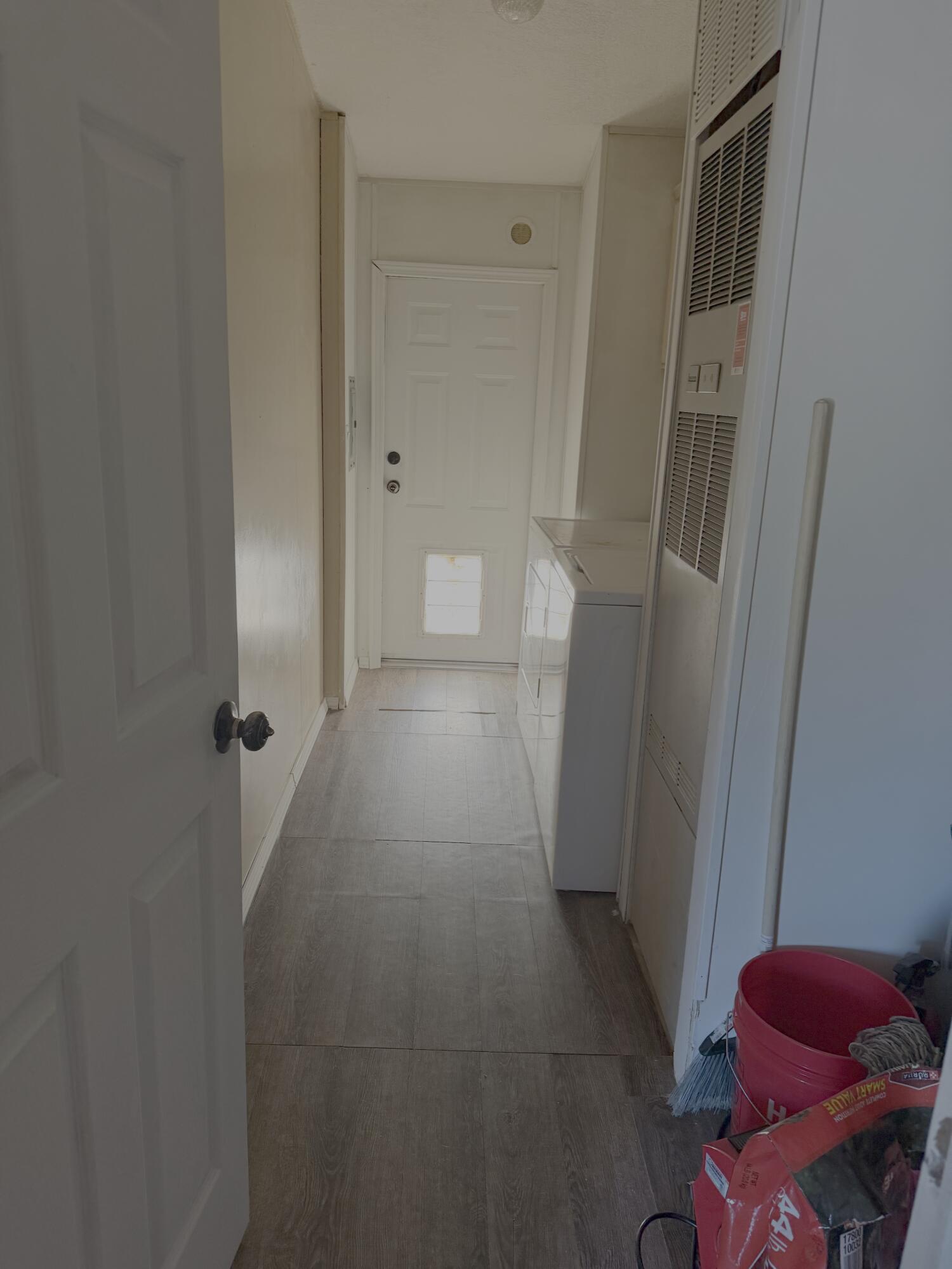 Photo 6 — 617 Wisconsin Street