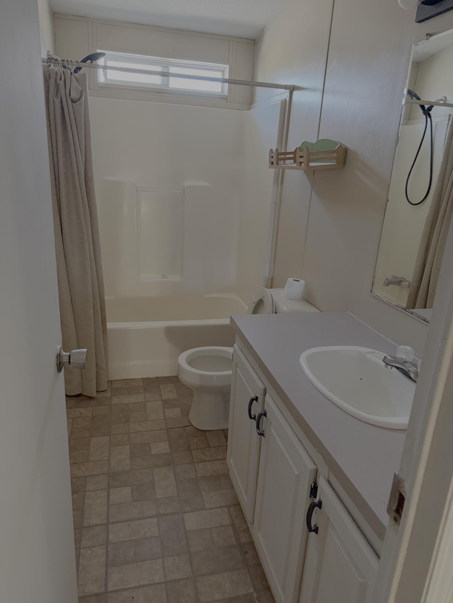 Photo 4 — 617 Wisconsin Street