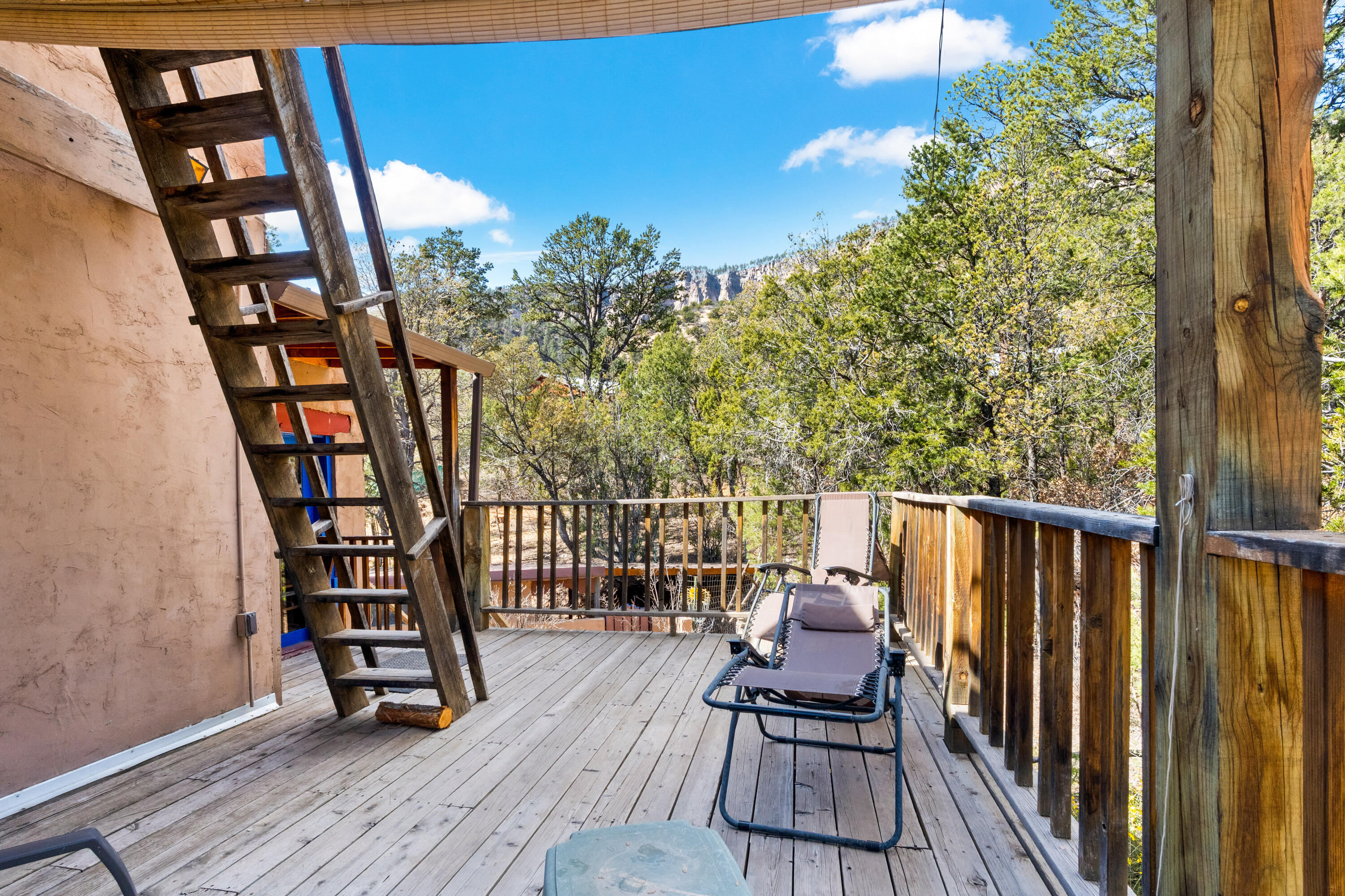 Photo 12 — 575 Redondo Road