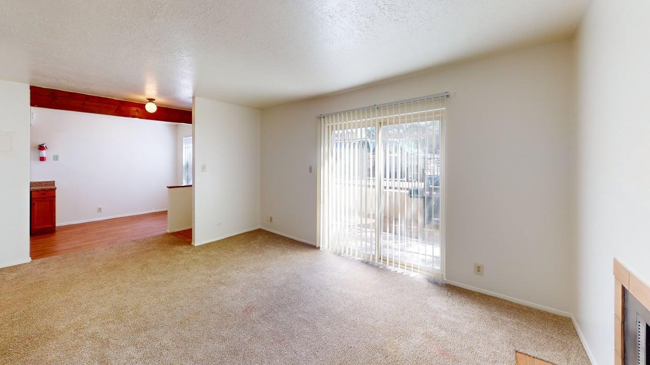 Photo 3 — 3609 Wellesley Drive NE