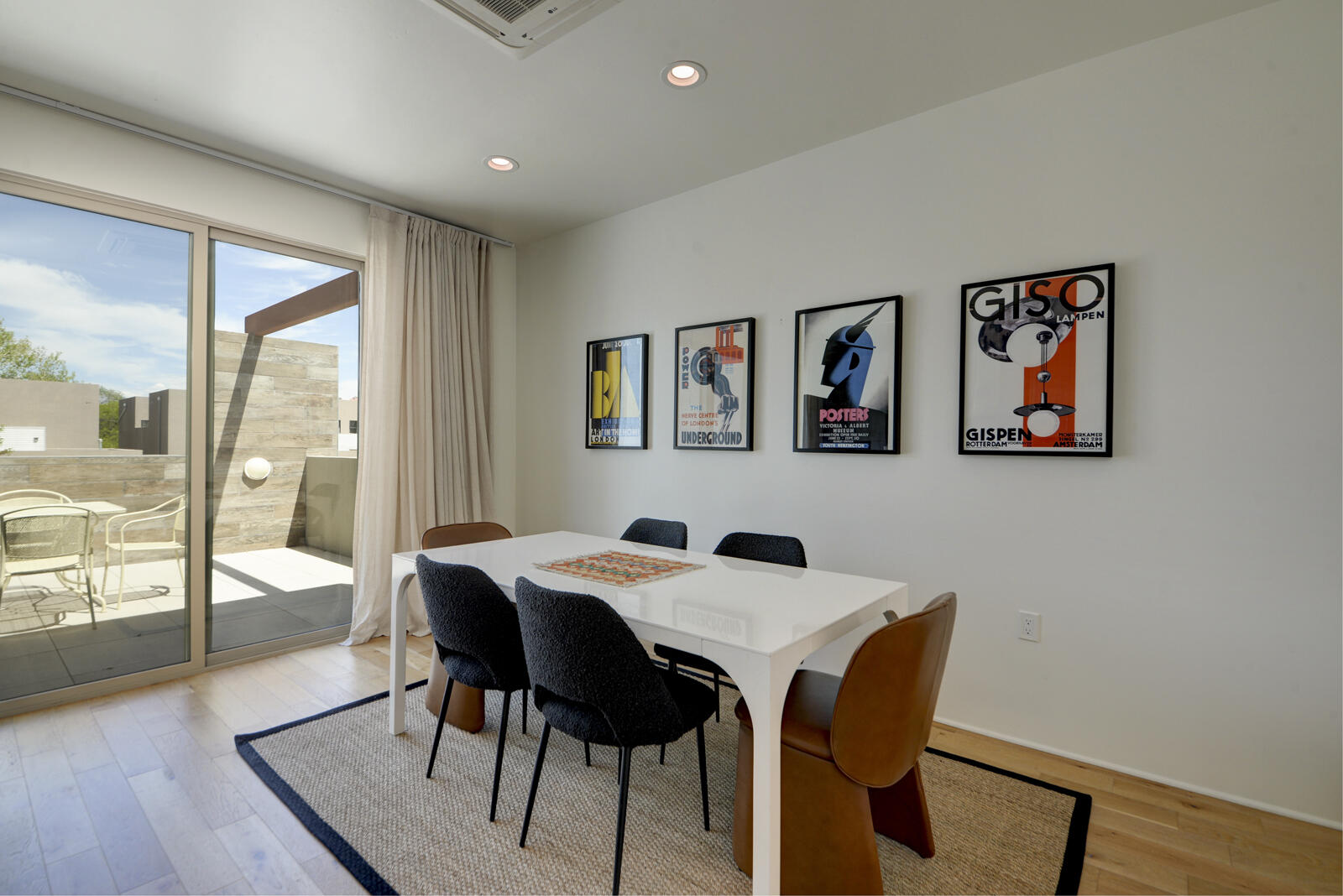 Photo 3 — 1508 San Patricio Avenue SW