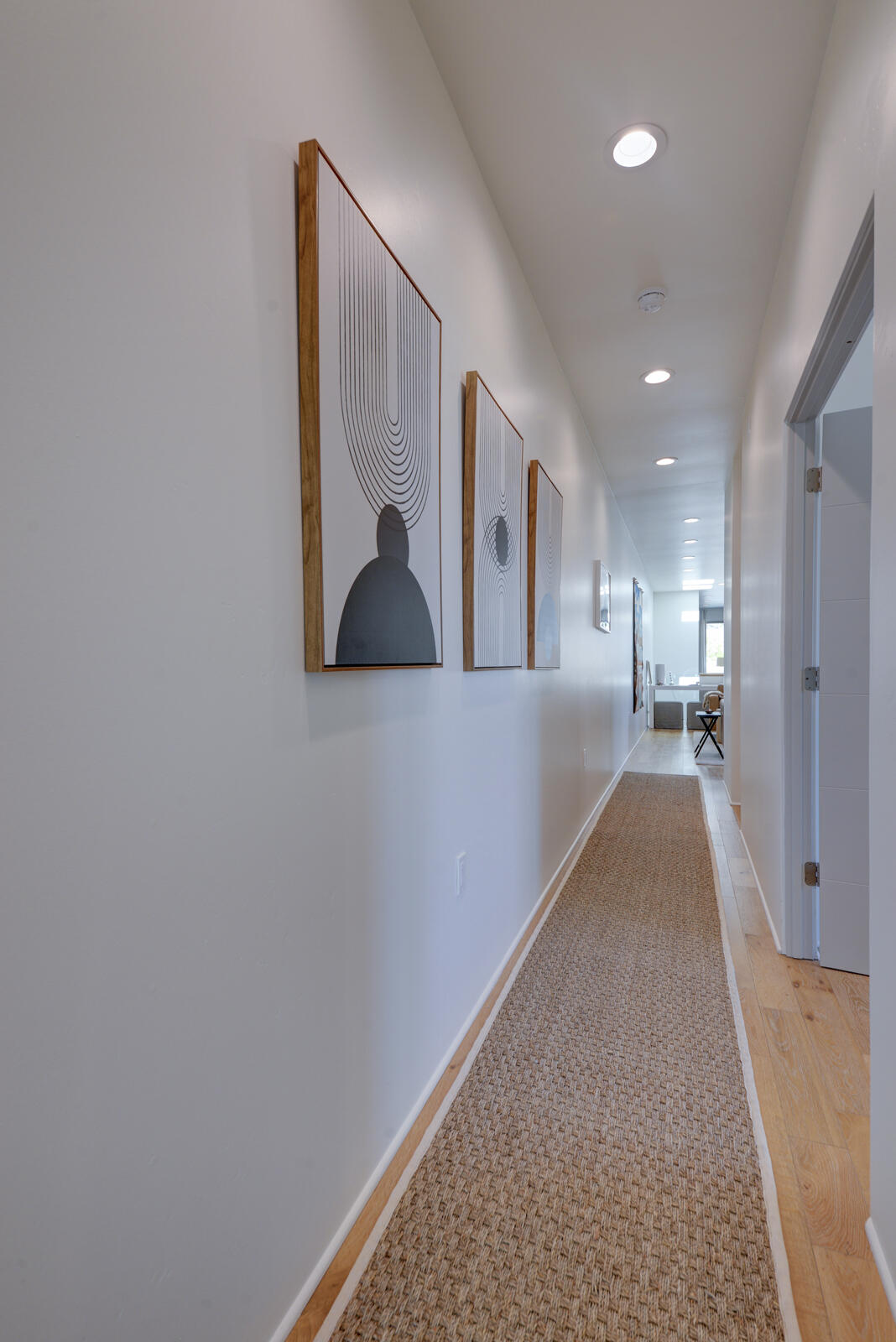 Photo 12 — 1508 San Patricio Avenue SW