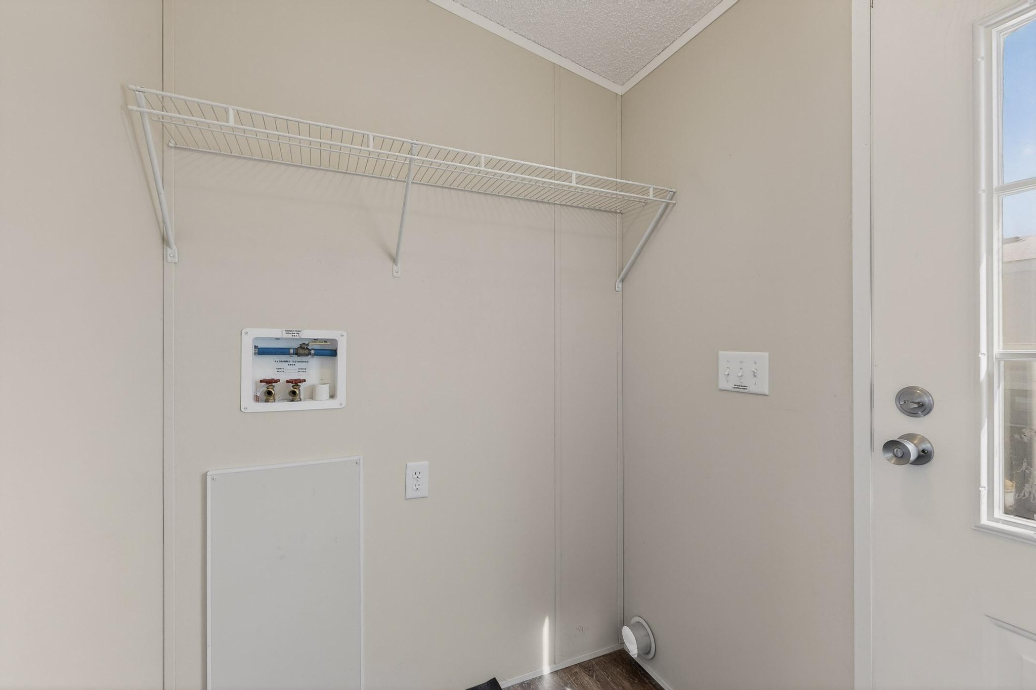 Photo 4 — 9509 Botts Street SE