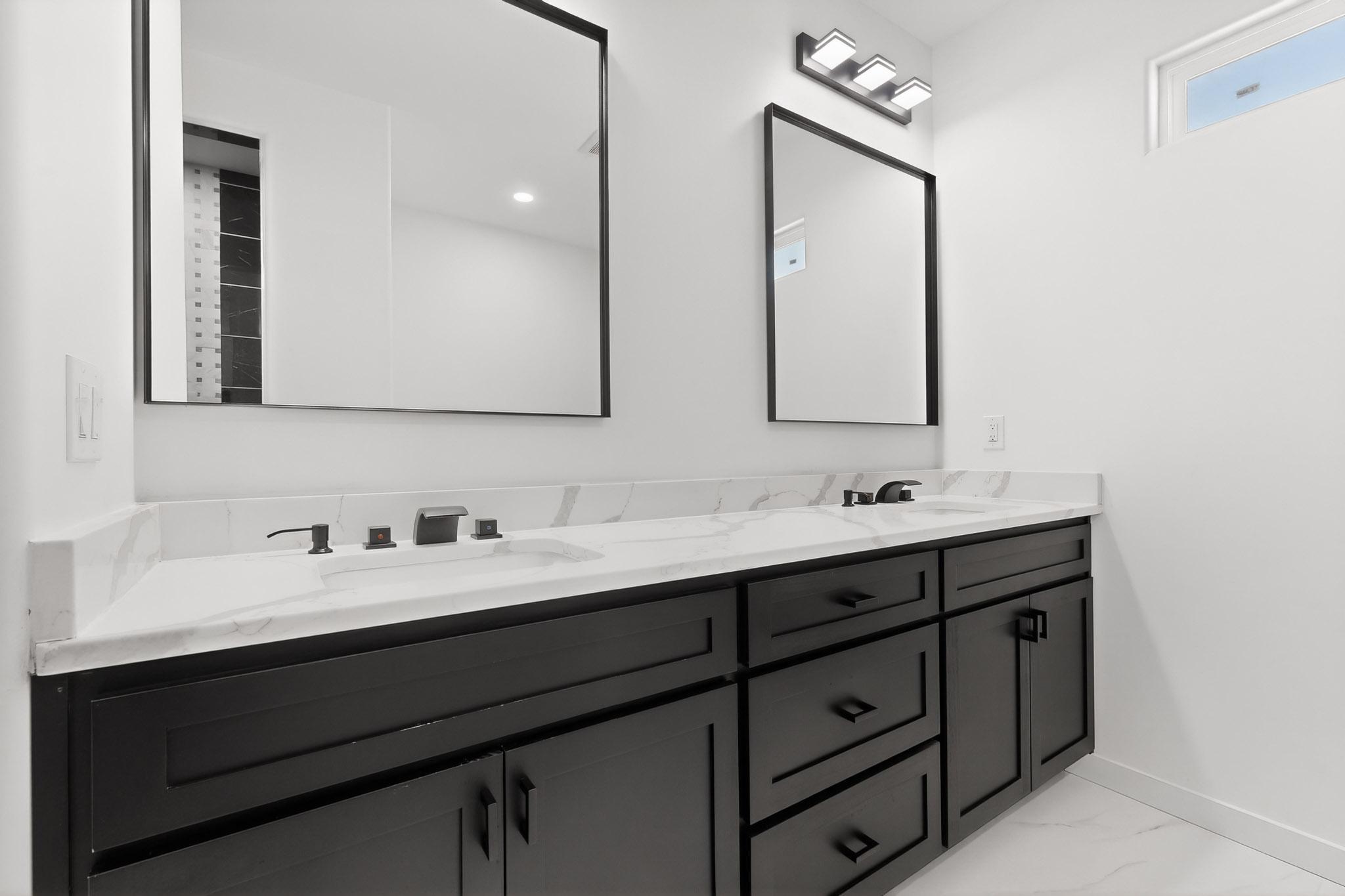 Photo 6 — 6030 Miller Road NE