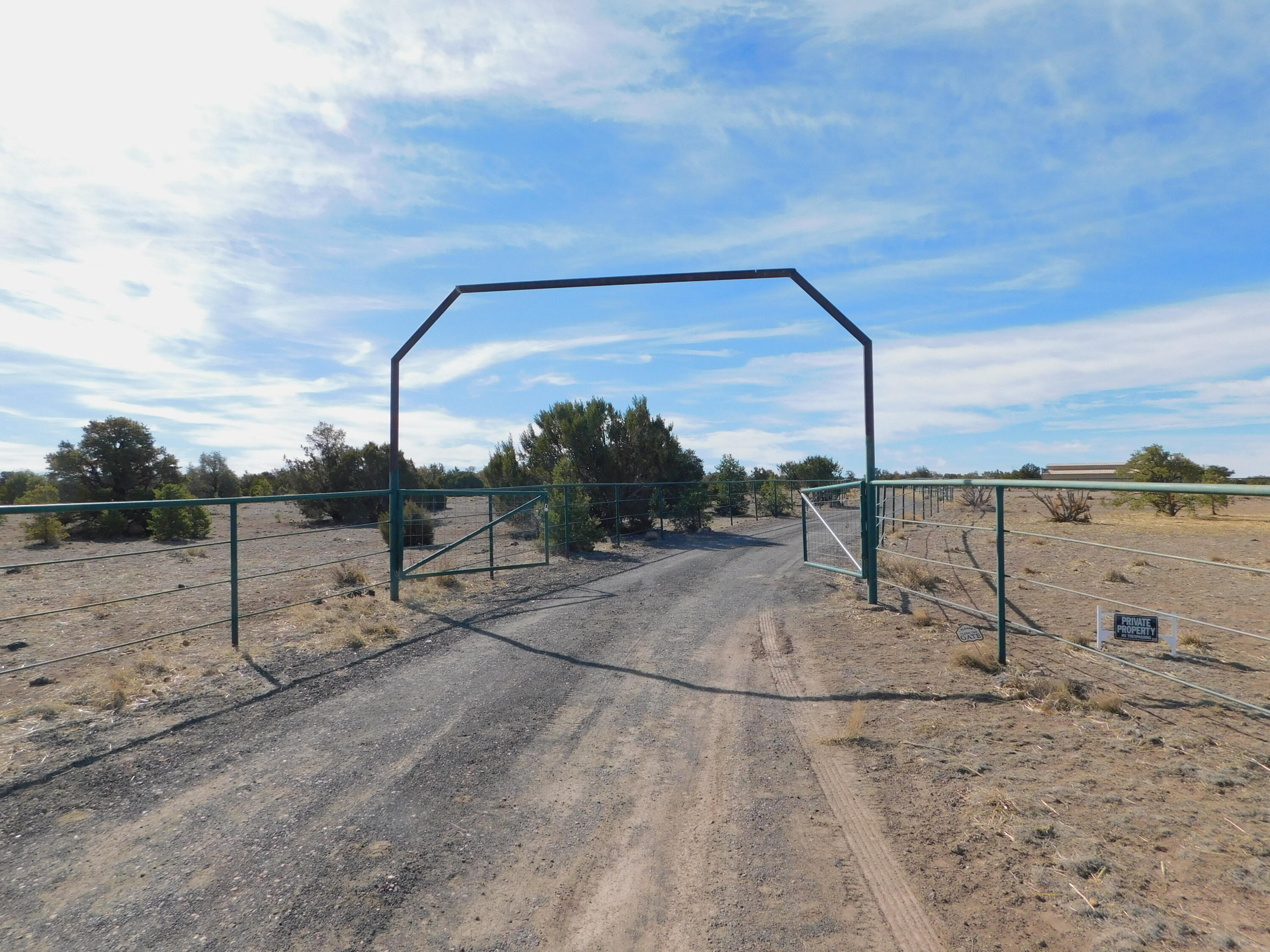 Photo 6 — 196 Cimarron Drive