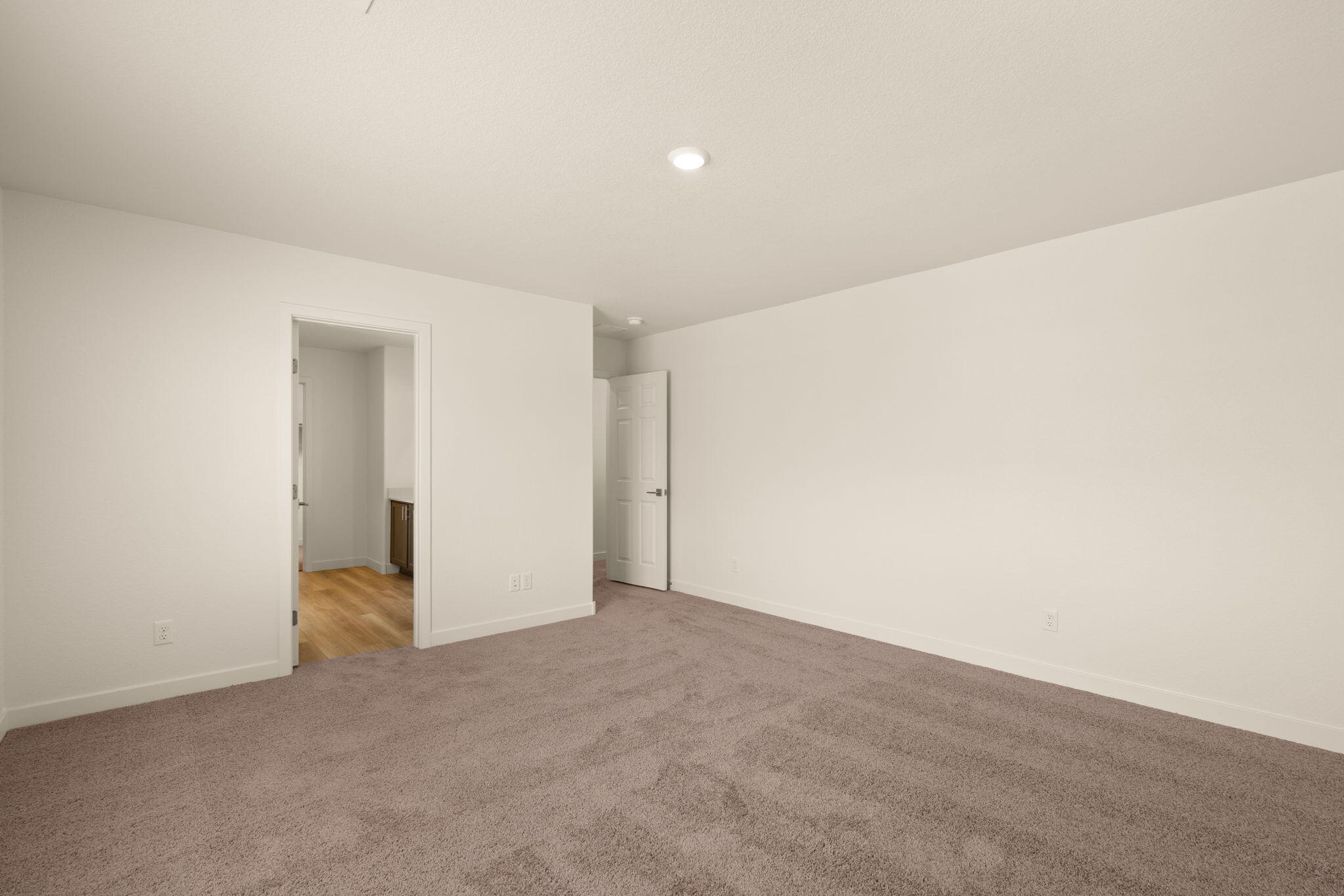 Photo 12 — 1525 Rawhide Loop NE