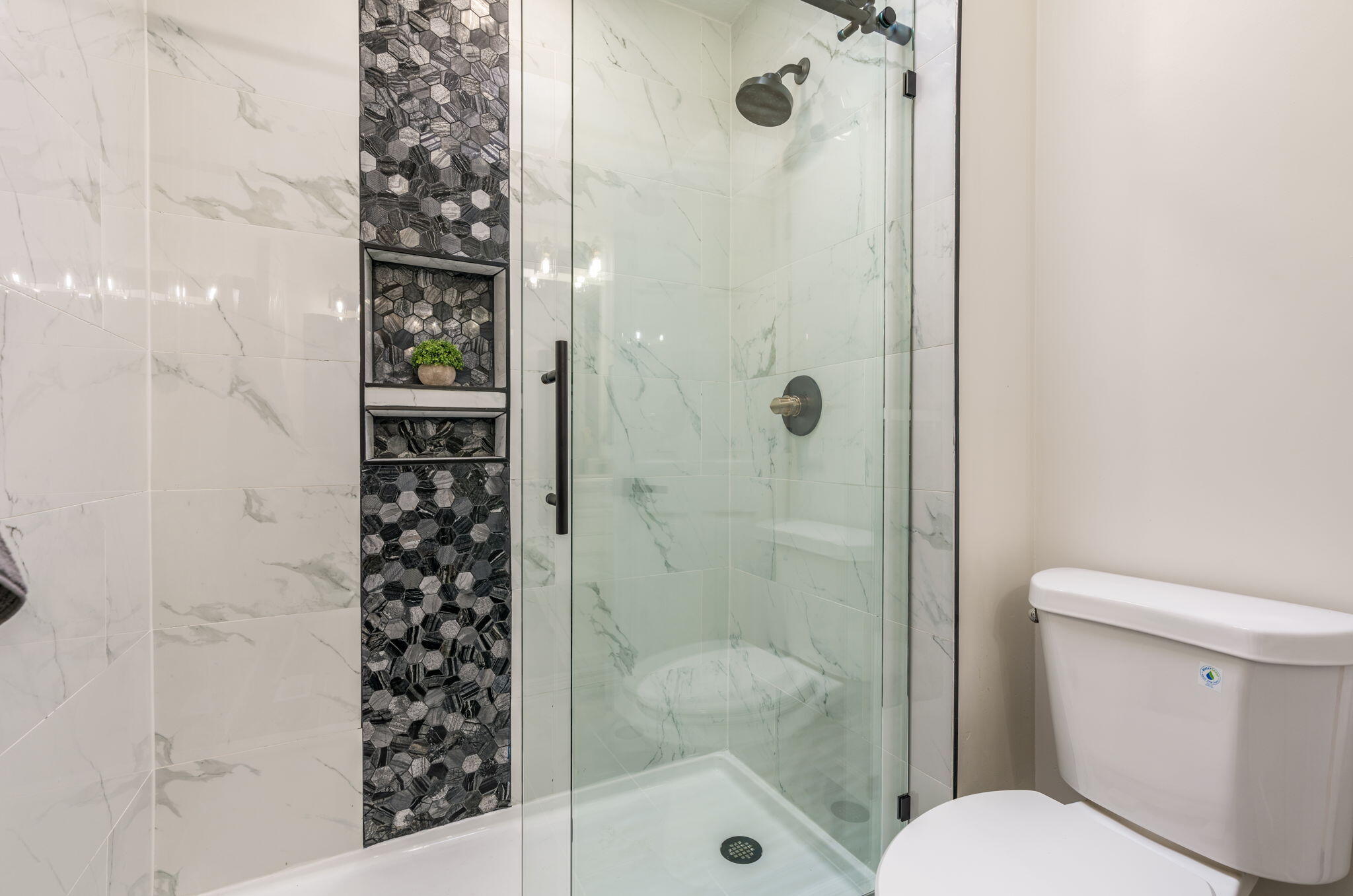 Photo 15 — 1105 Salamanca Street NW
