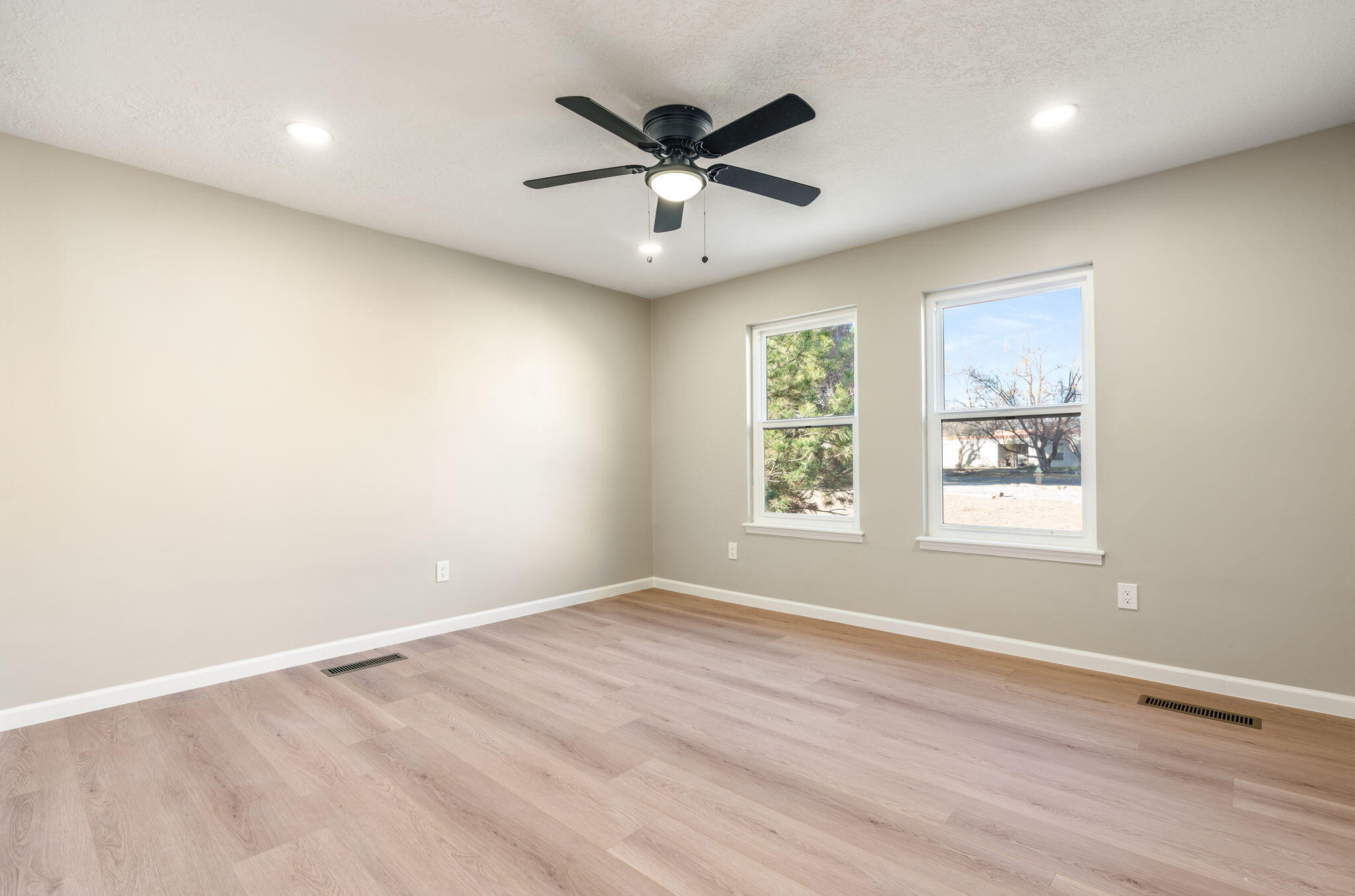 Photo 14 — 1105 Salamanca Street NW