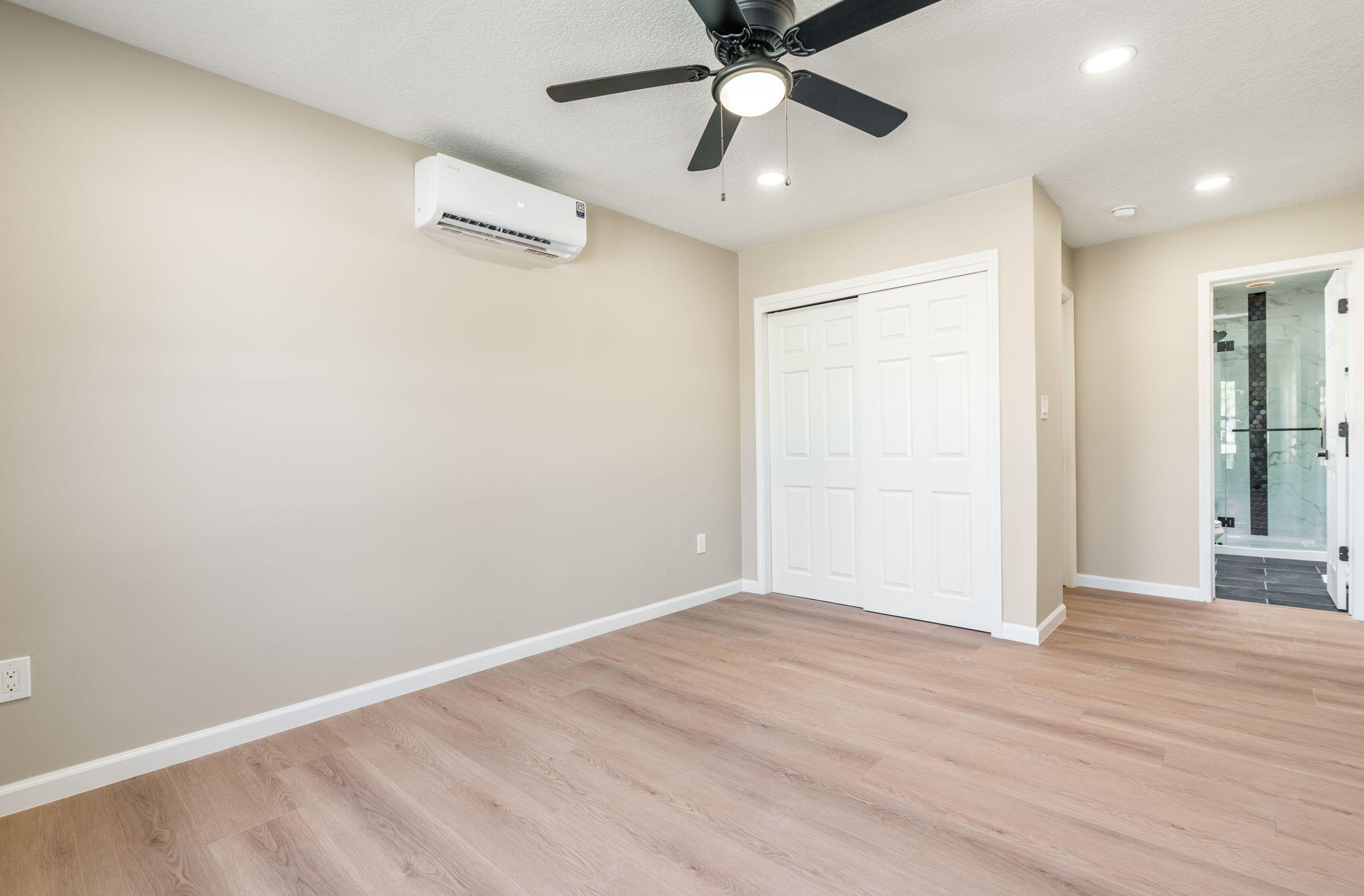 Photo 13 — 1105 Salamanca Street NW