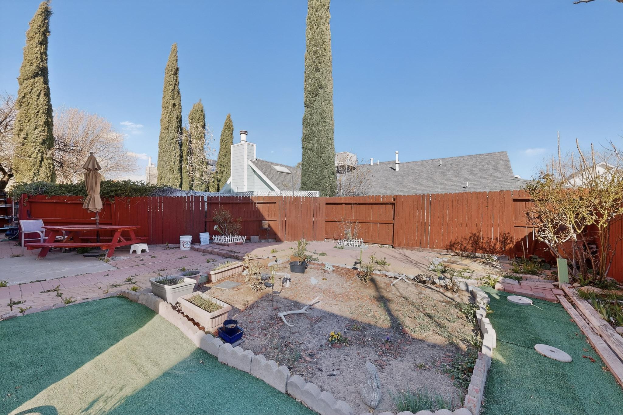 Photo 7 — 7824 Snowberry Street NW