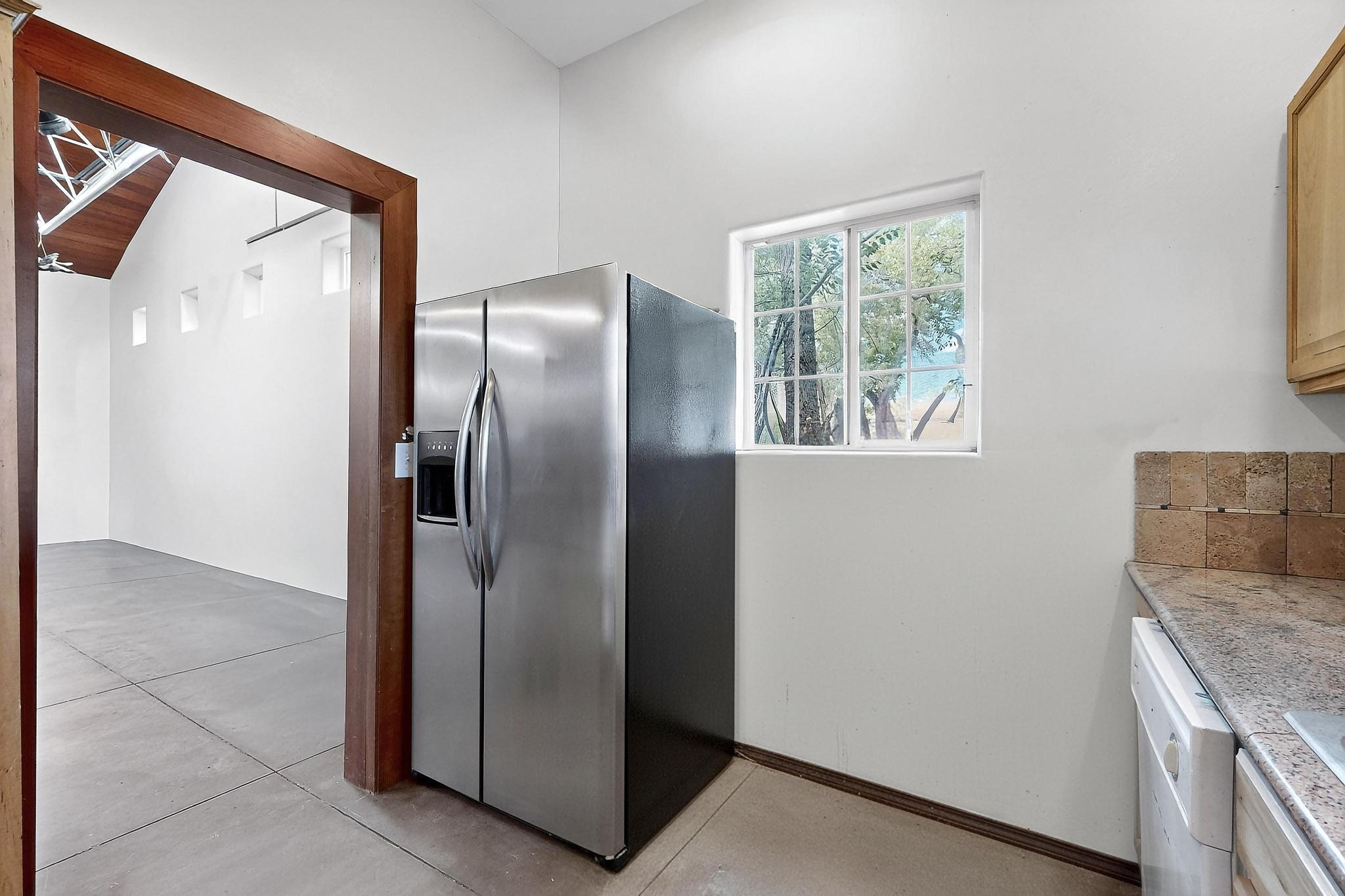 Photo 6 — 160 Andrews Lane