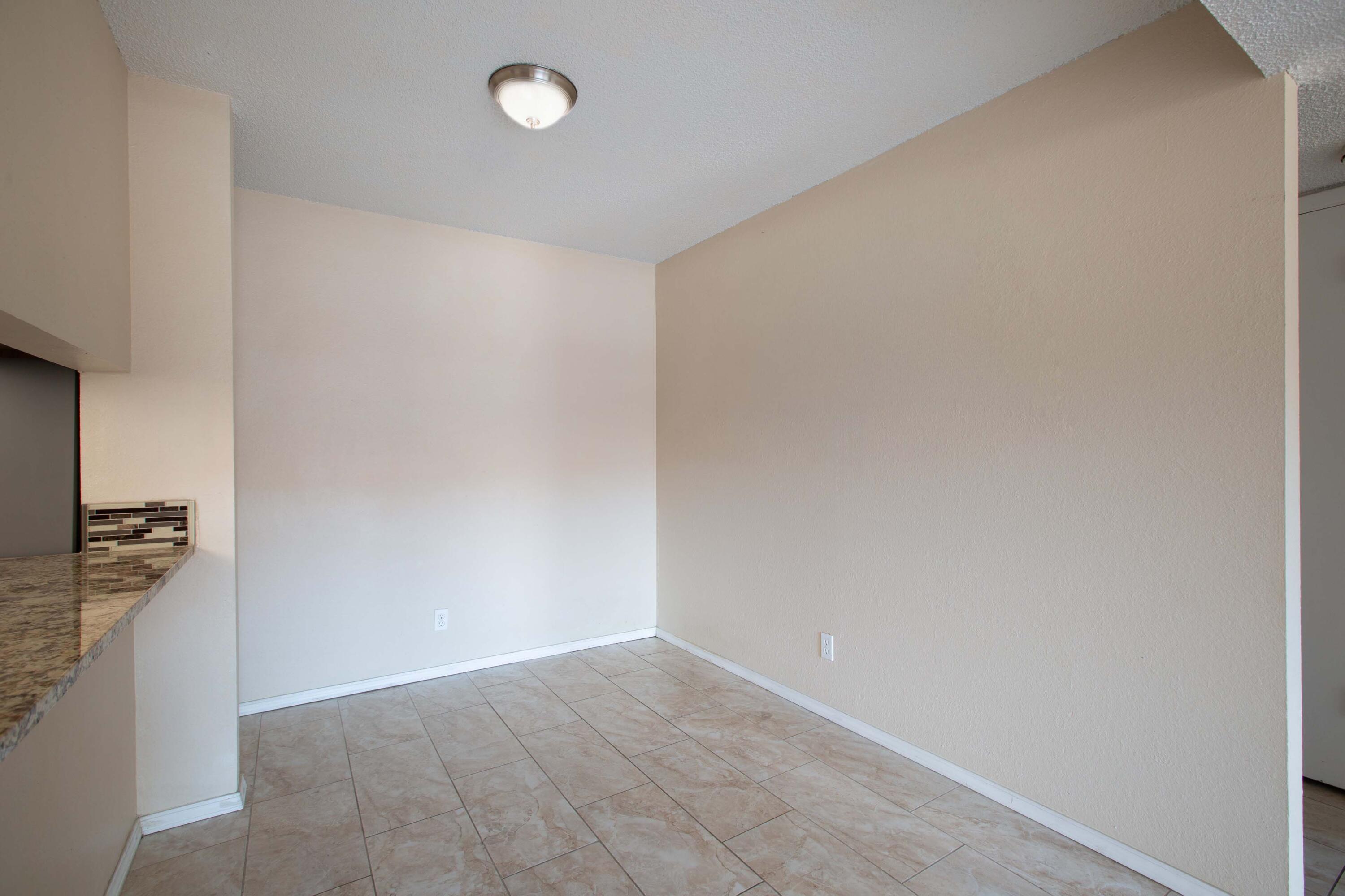 Photo 10 — 3835 Montgomery Boulevard NE APT 628
