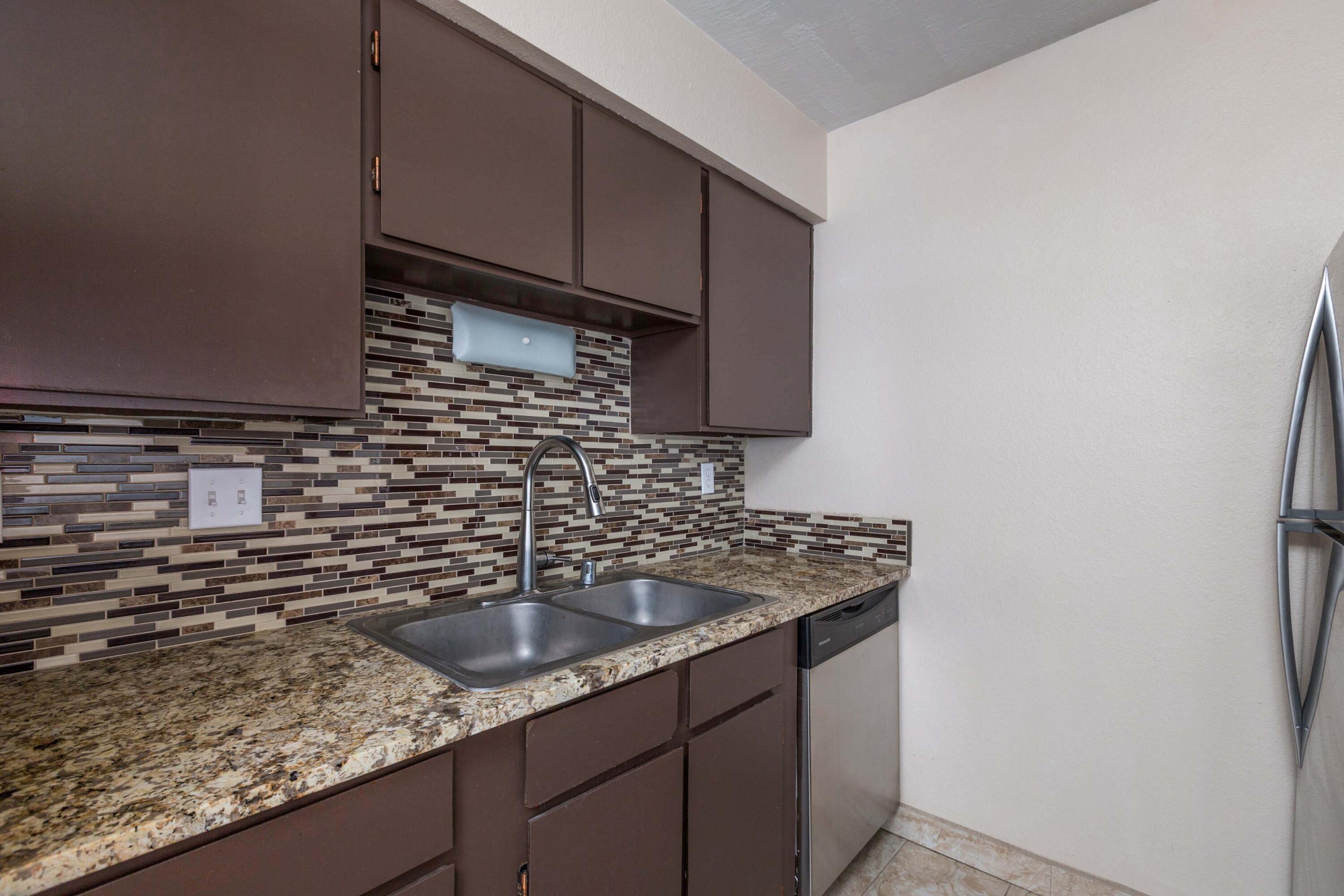 Photo 14 — 3835 Montgomery Boulevard NE APT 628