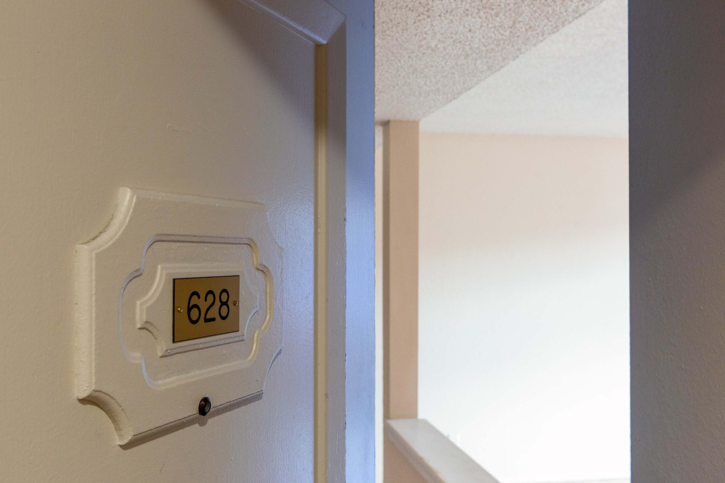 Photo 2 — 3835 Montgomery Boulevard NE APT 628