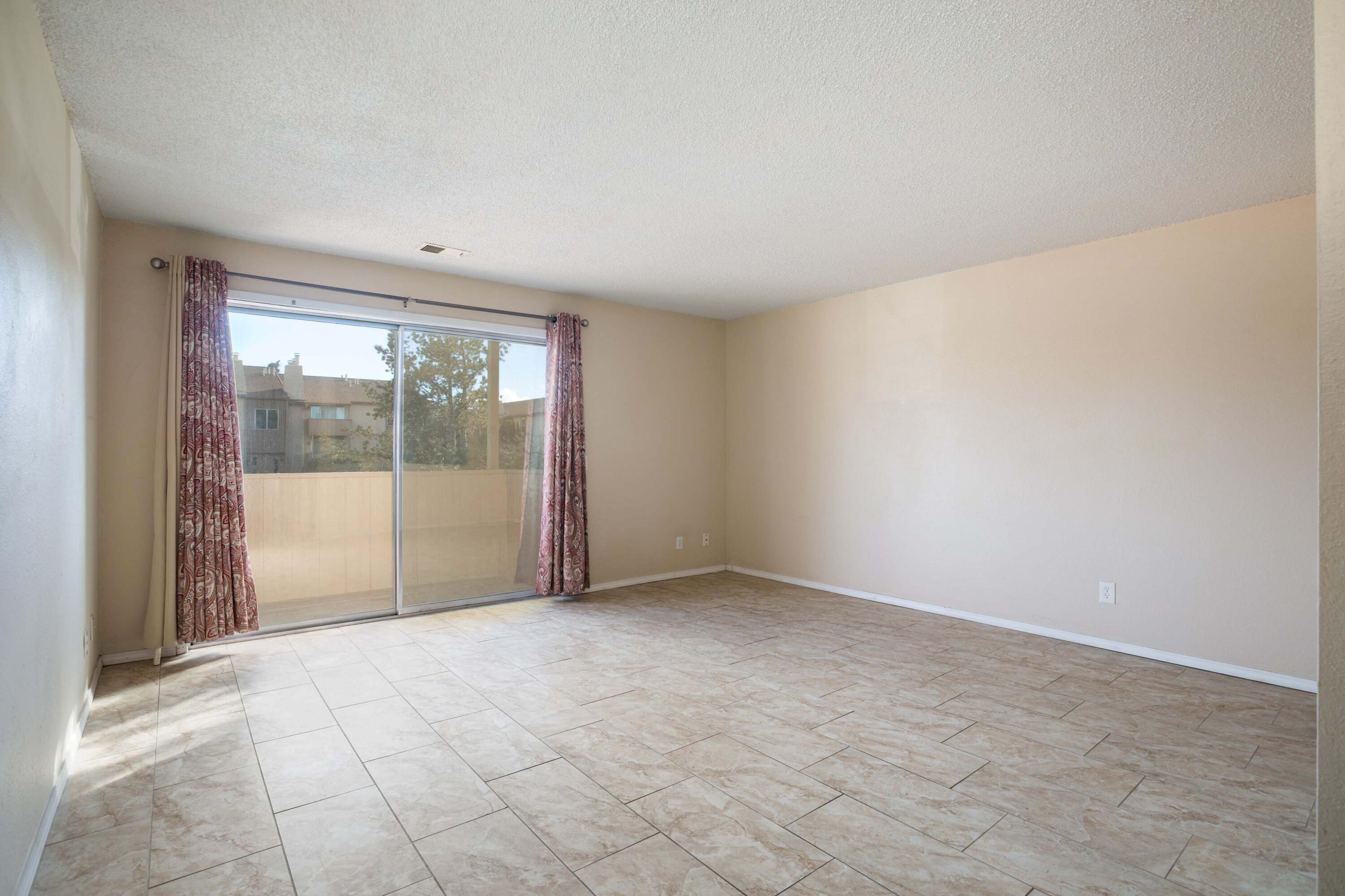 Photo 5 — 3835 Montgomery Boulevard NE APT 628