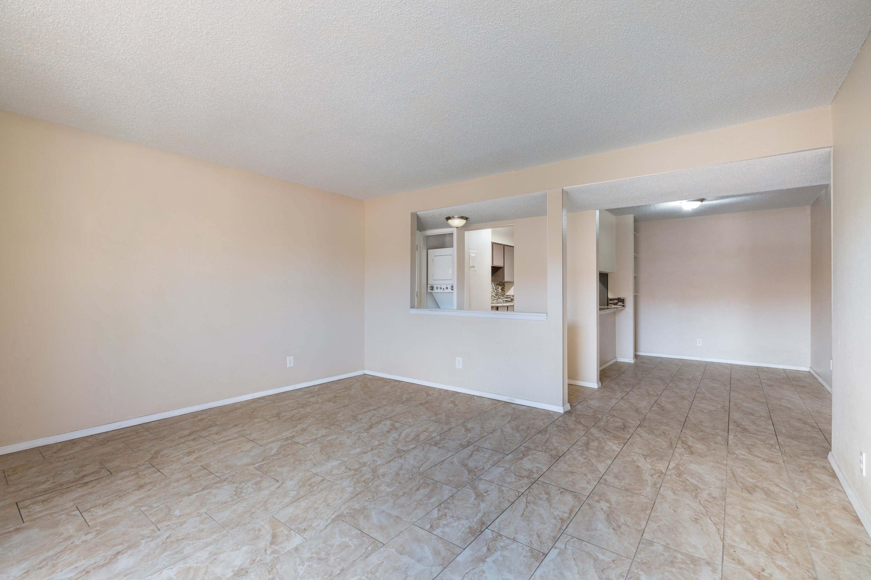 Photo 6 — 3835 Montgomery Boulevard NE APT 628
