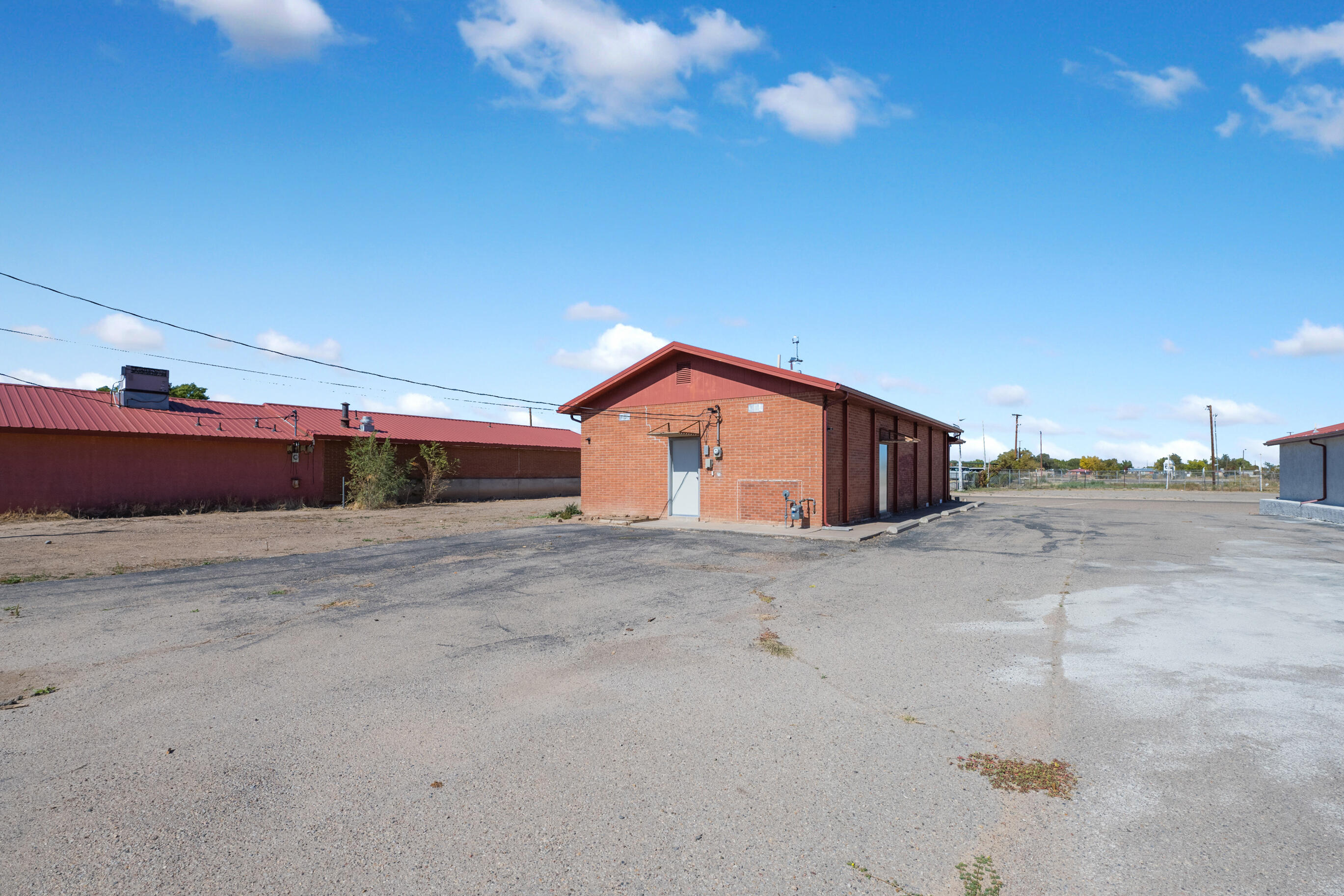 Photo 9 — 851 W Castillo Avenue