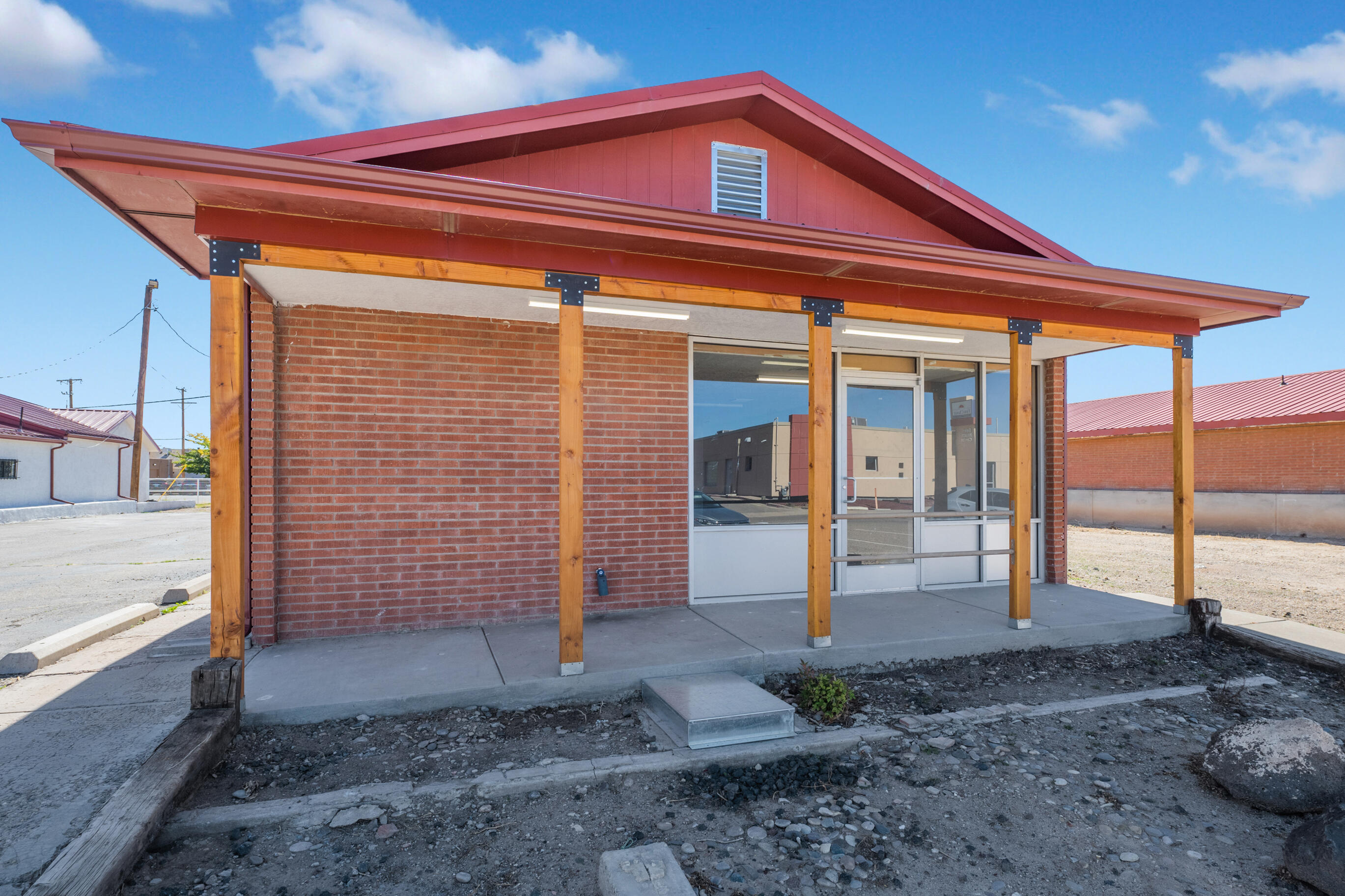 Photo 11 — 851 W Castillo Avenue