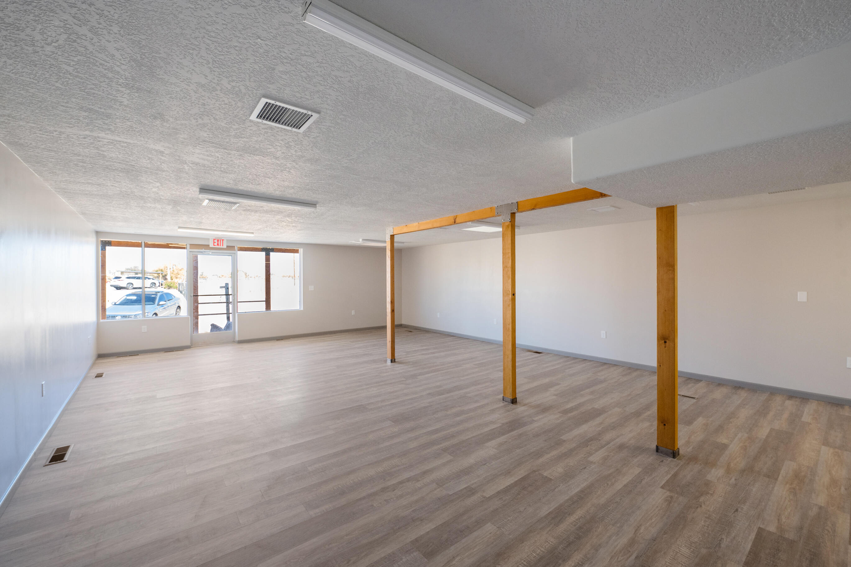 Photo 17 — 851 W Castillo Avenue