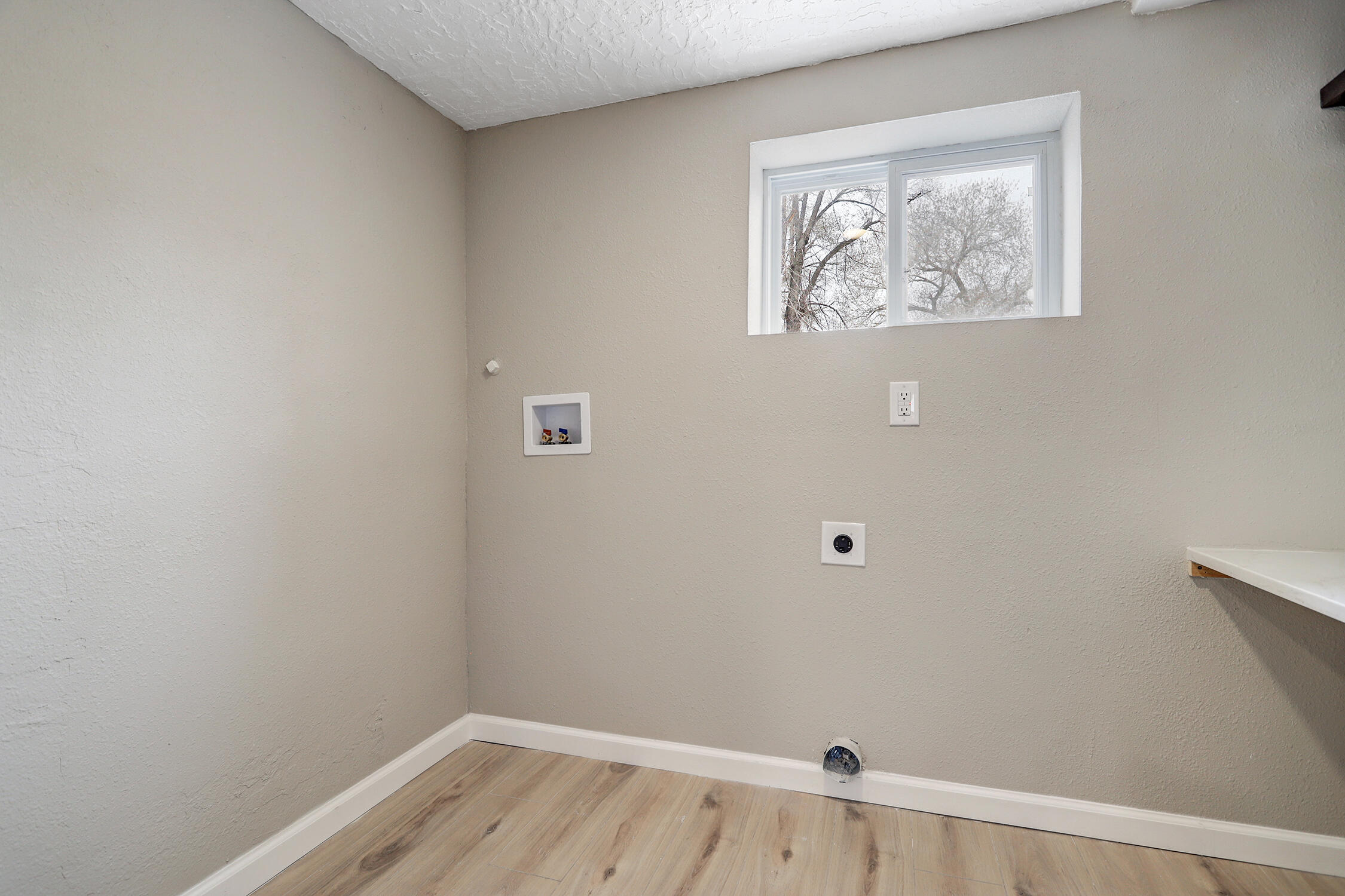 Photo 8 — 1008 Paz Del Valle Court NW