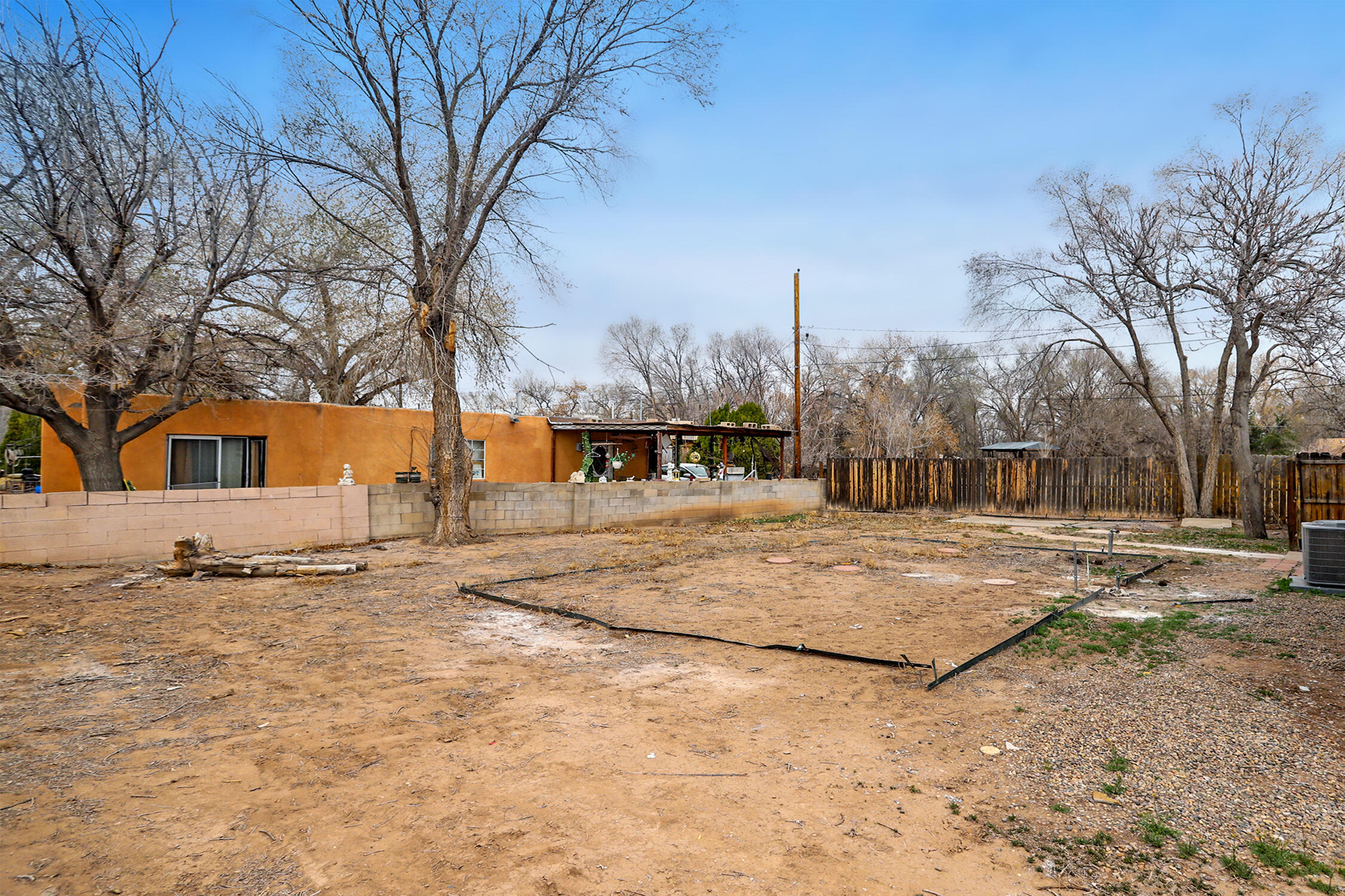Photo 14 — 1008 Paz Del Valle Court NW
