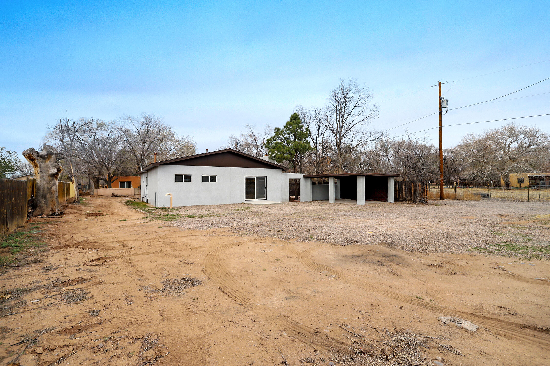 Photo 15 — 1008 Paz Del Valle Court NW