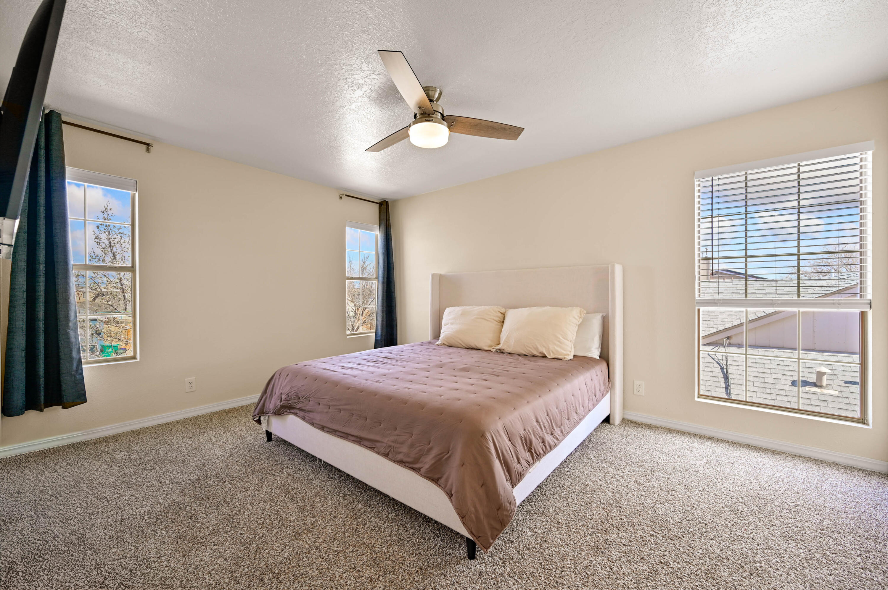 Photo 5 — 1304 Elkslip Drive NE