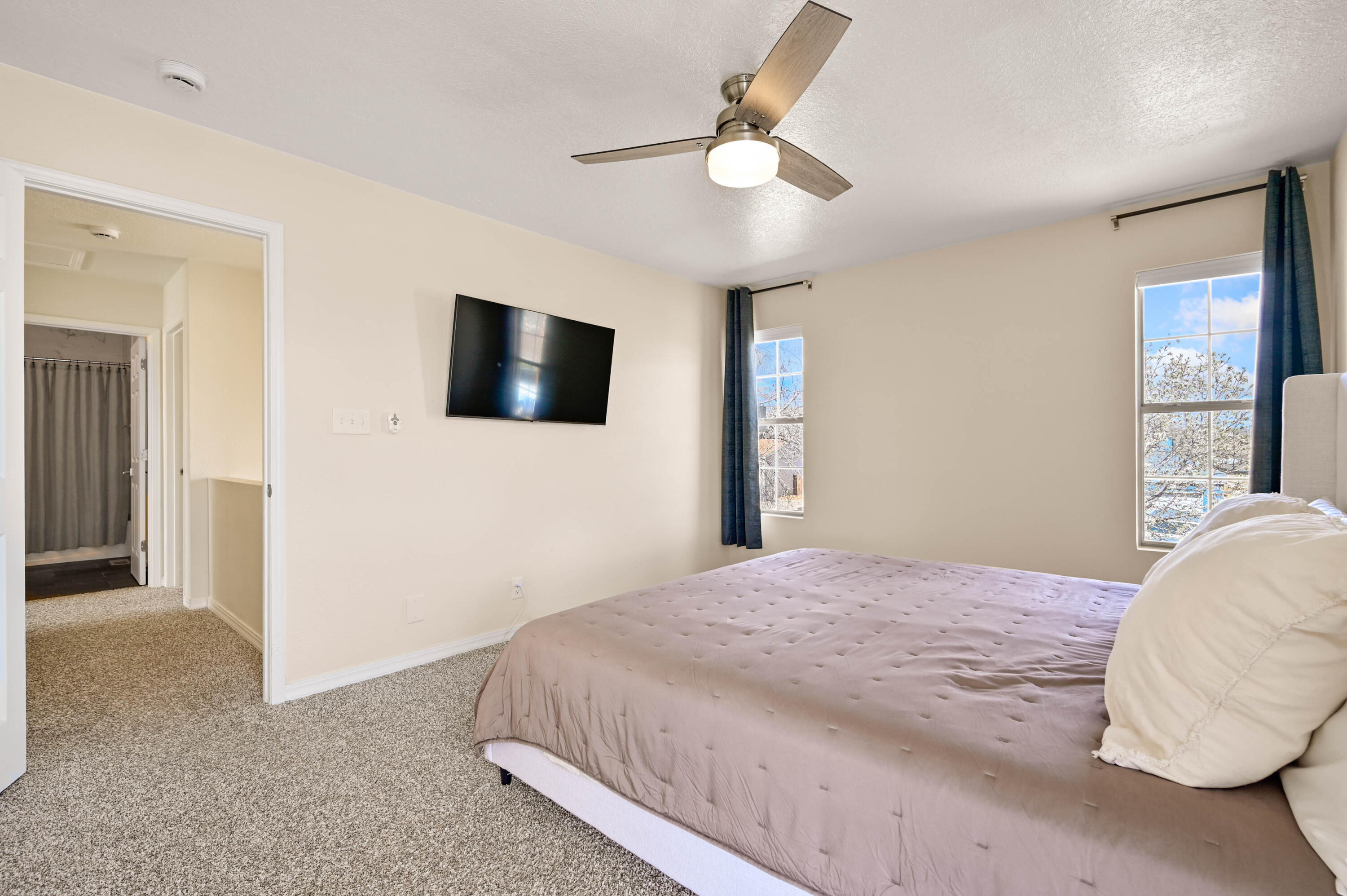 Photo 6 — 1304 Elkslip Drive NE