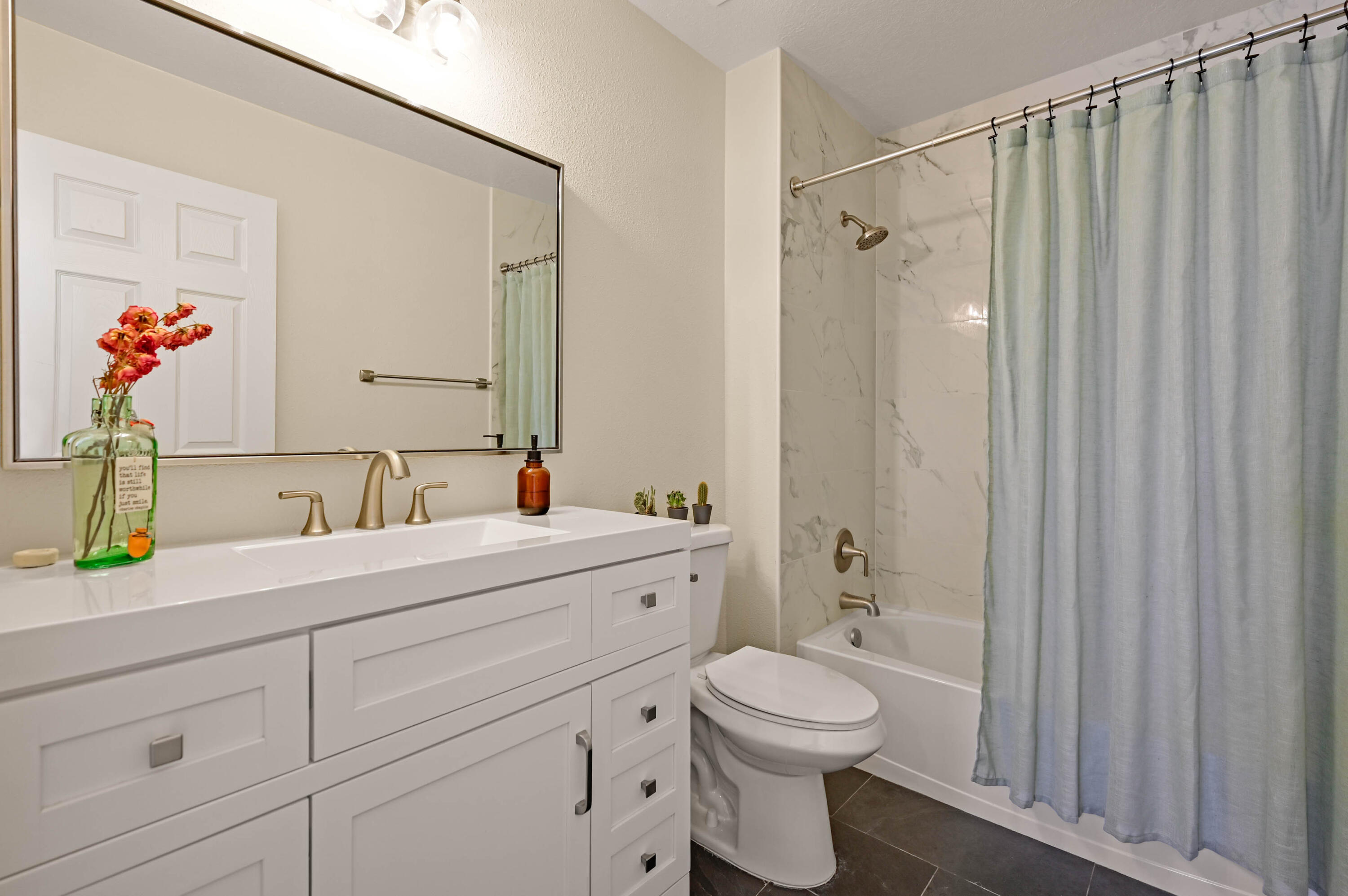 Photo 7 — 1304 Elkslip Drive NE