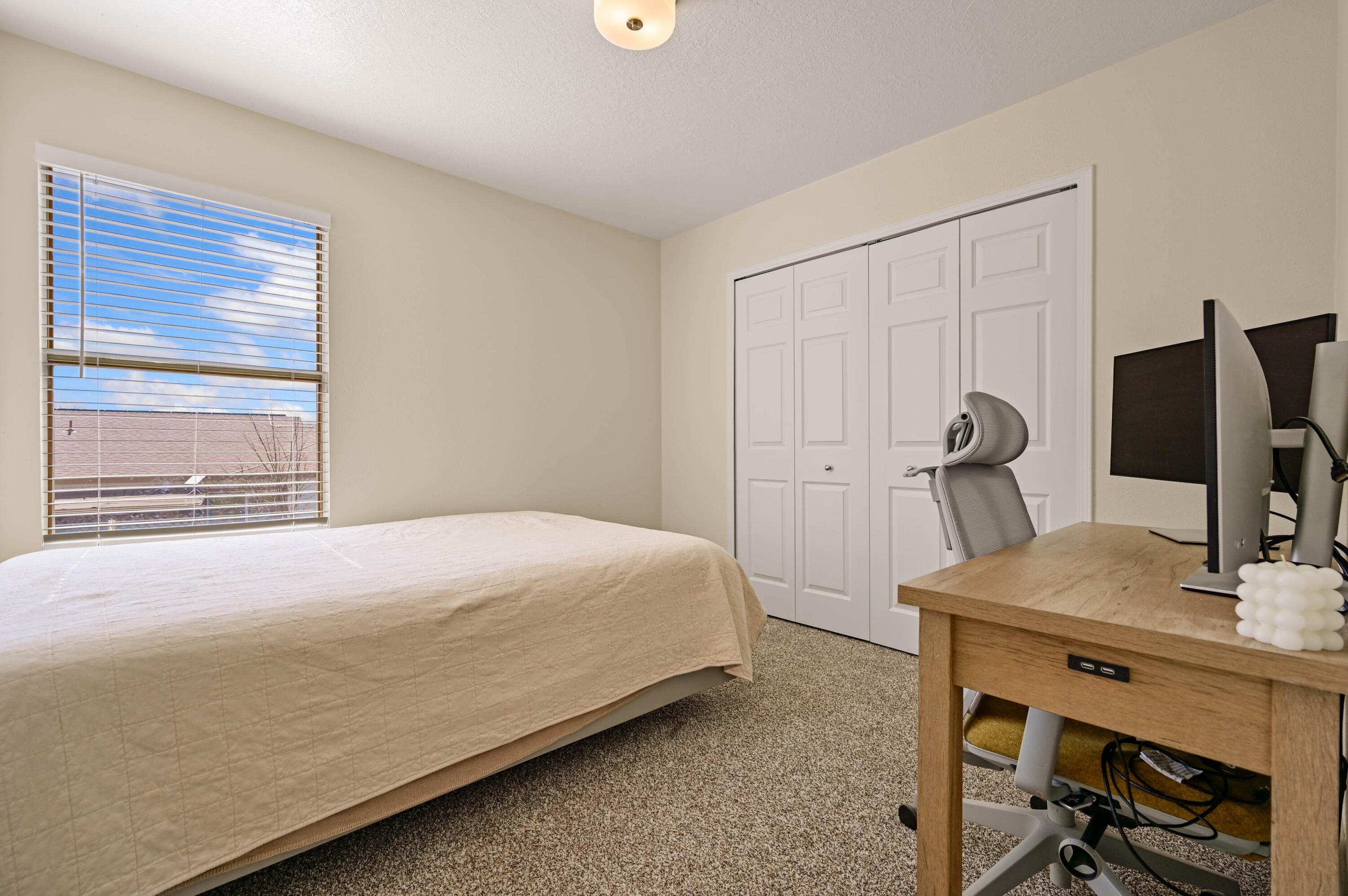 Photo 9 — 1304 Elkslip Drive NE
