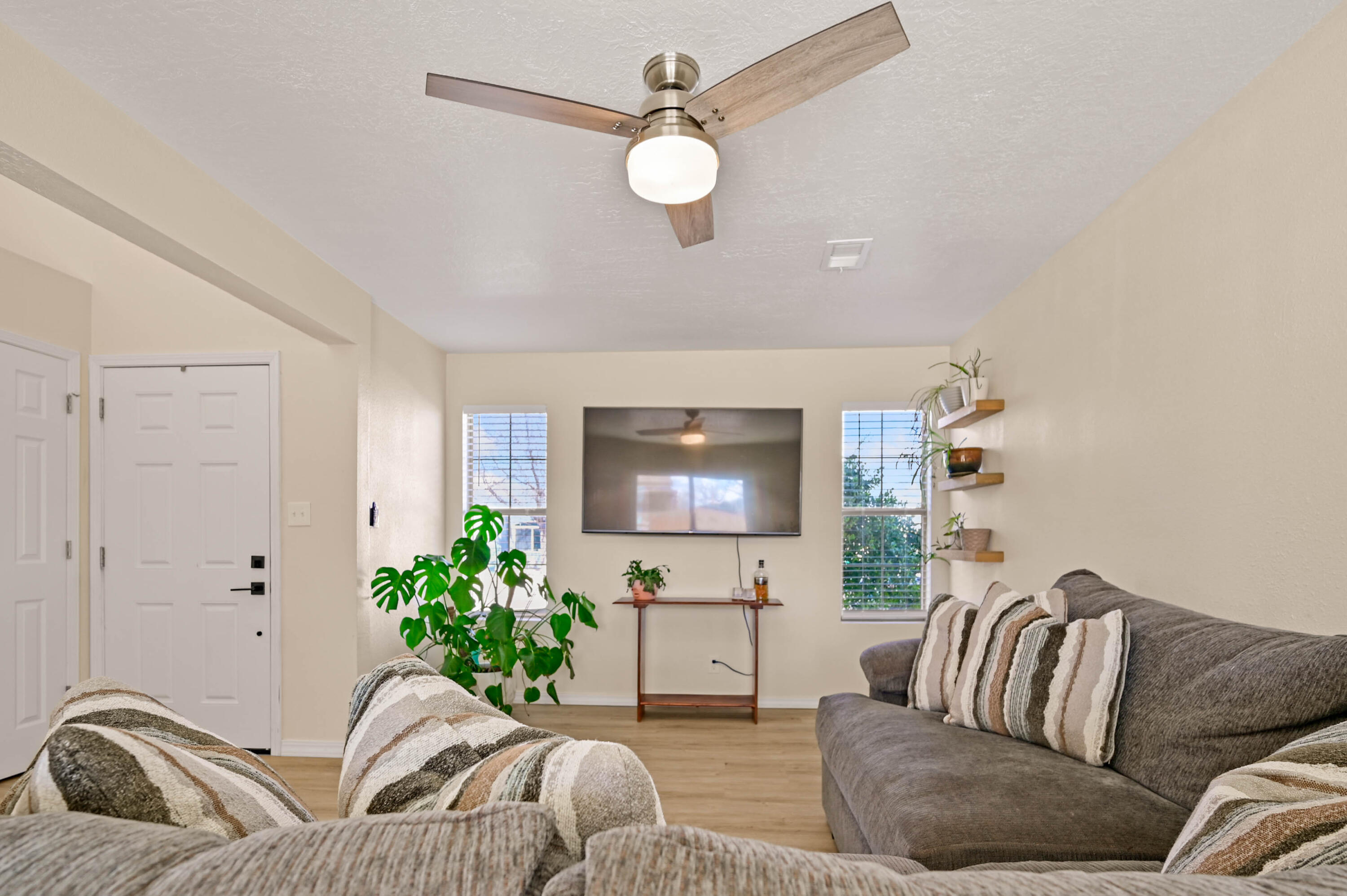 Photo 12 — 1304 Elkslip Drive NE