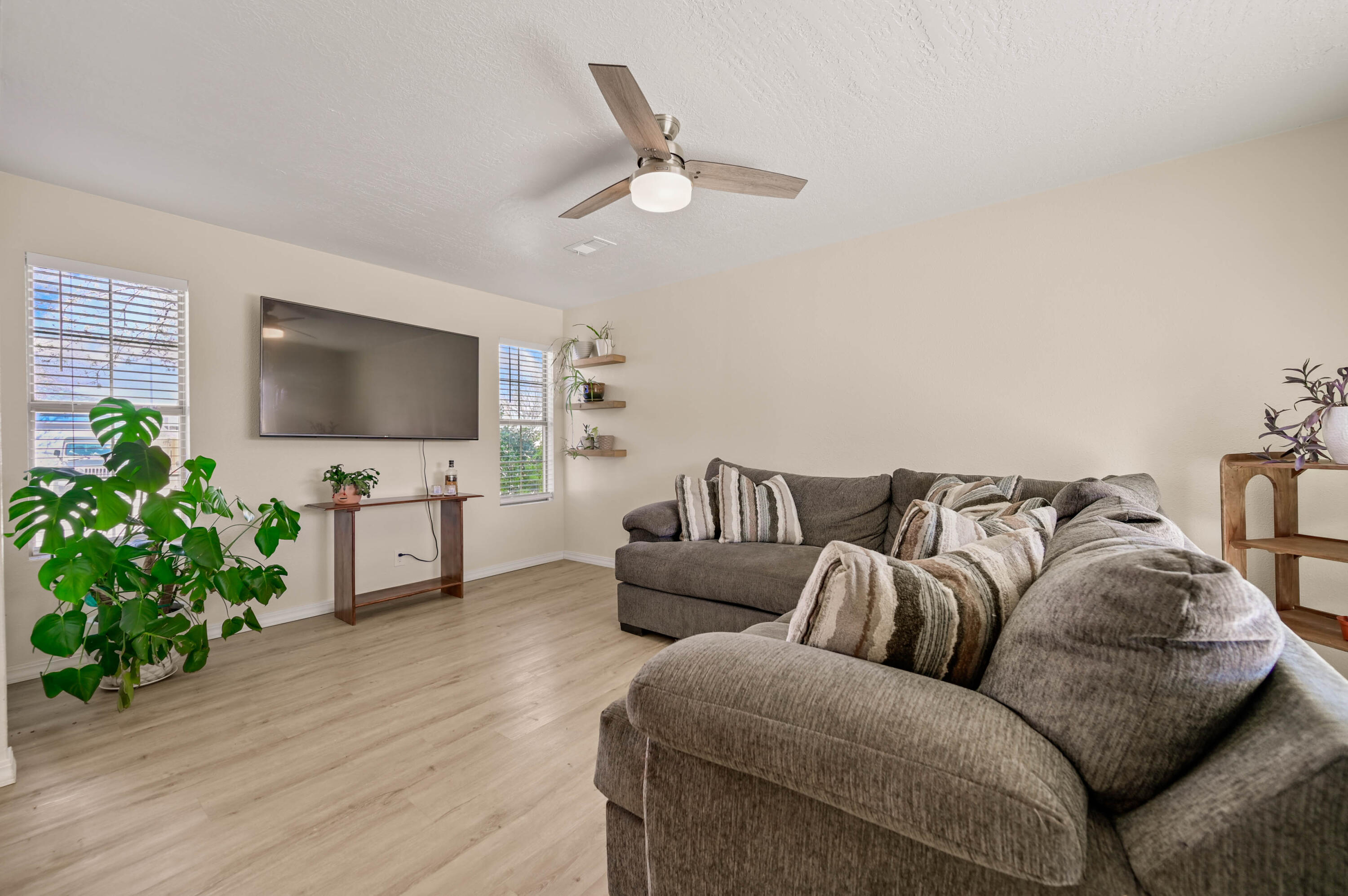 Photo 16 — 1304 Elkslip Drive NE